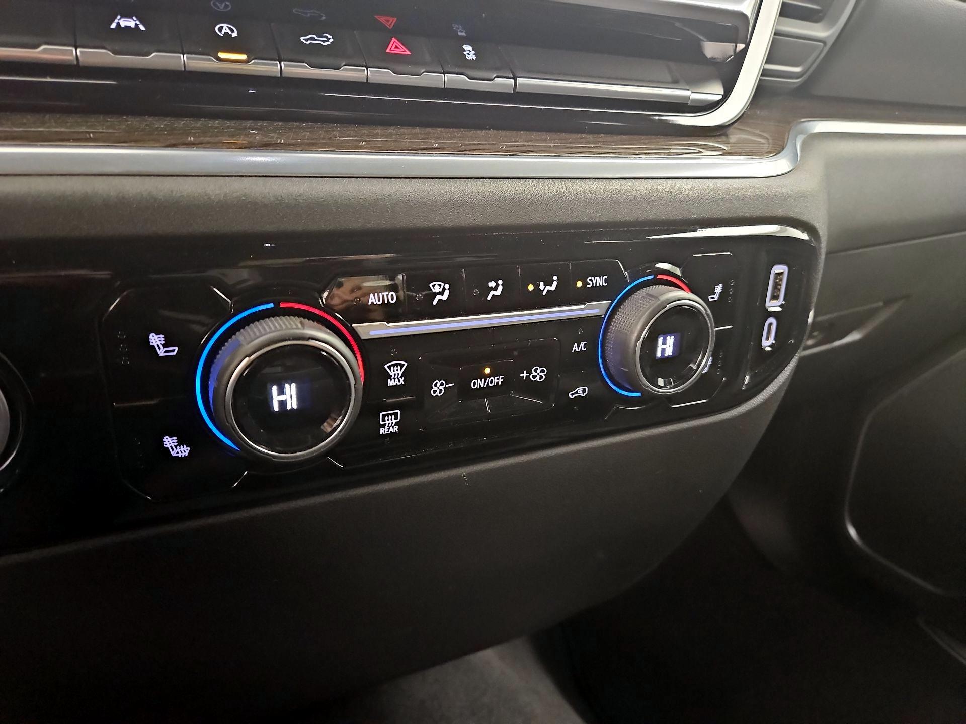 Thumbnail: 2022 Chevrolet Silverado 1500 - 16