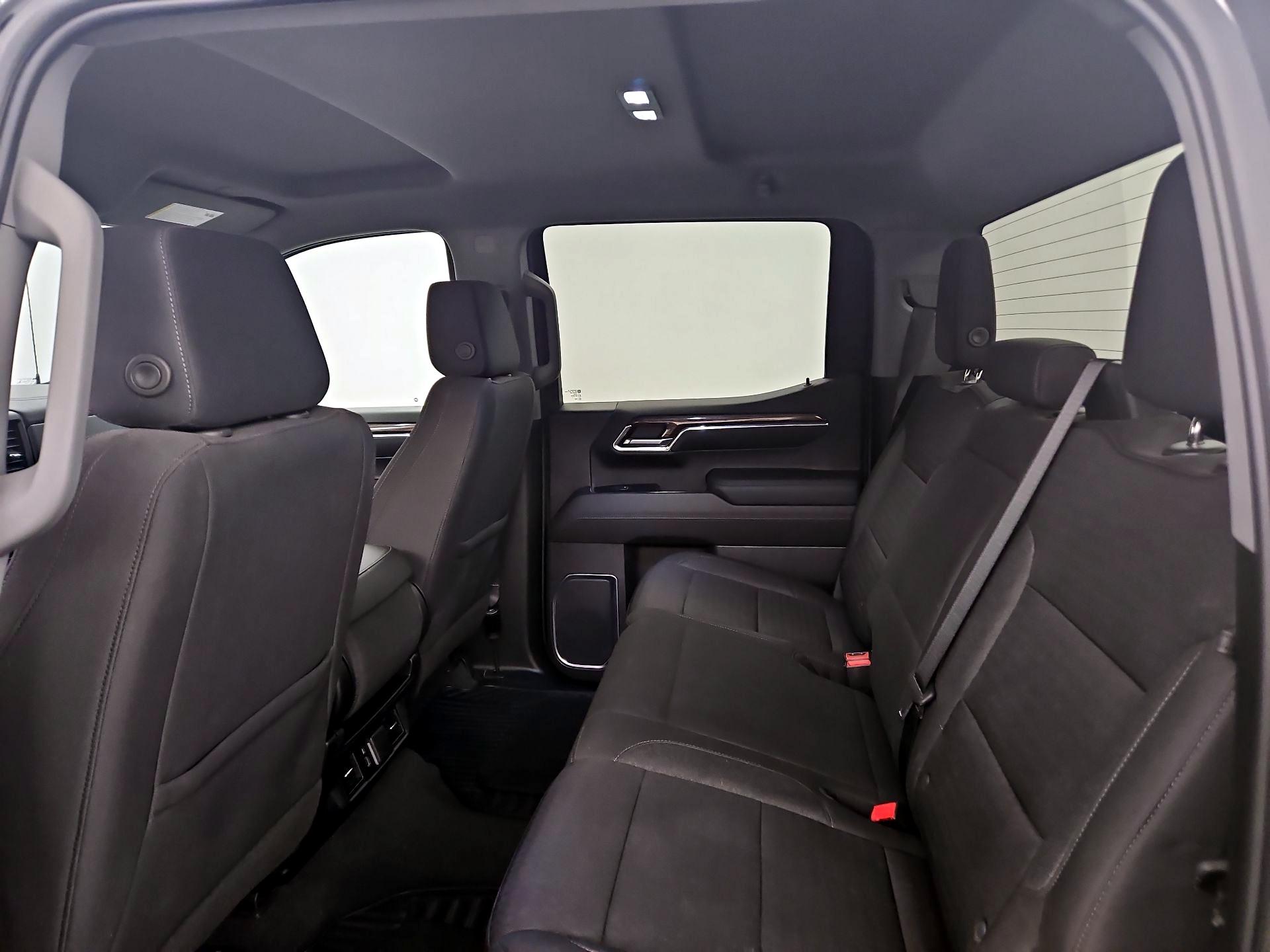 Thumbnail: 2022 Chevrolet Silverado 1500 - 19