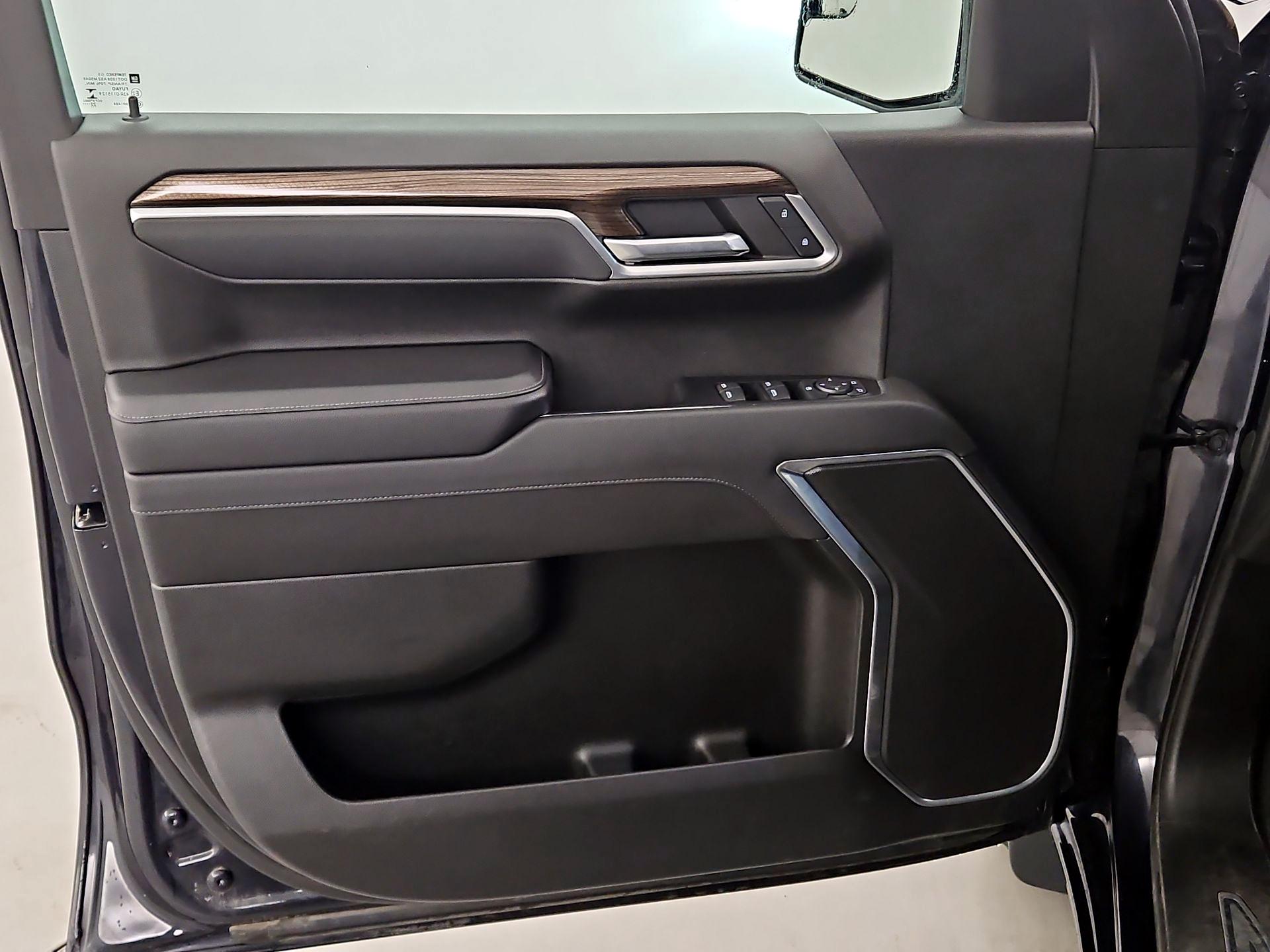 Thumbnail: 2022 Chevrolet Silverado 1500 - 12