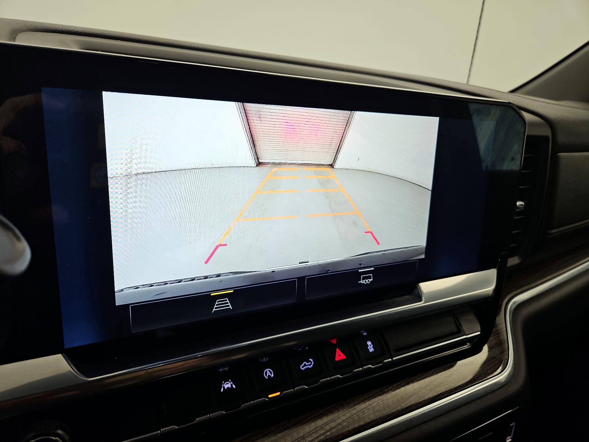 Thumbnail: 2022 Chevrolet Silverado 1500 - 14