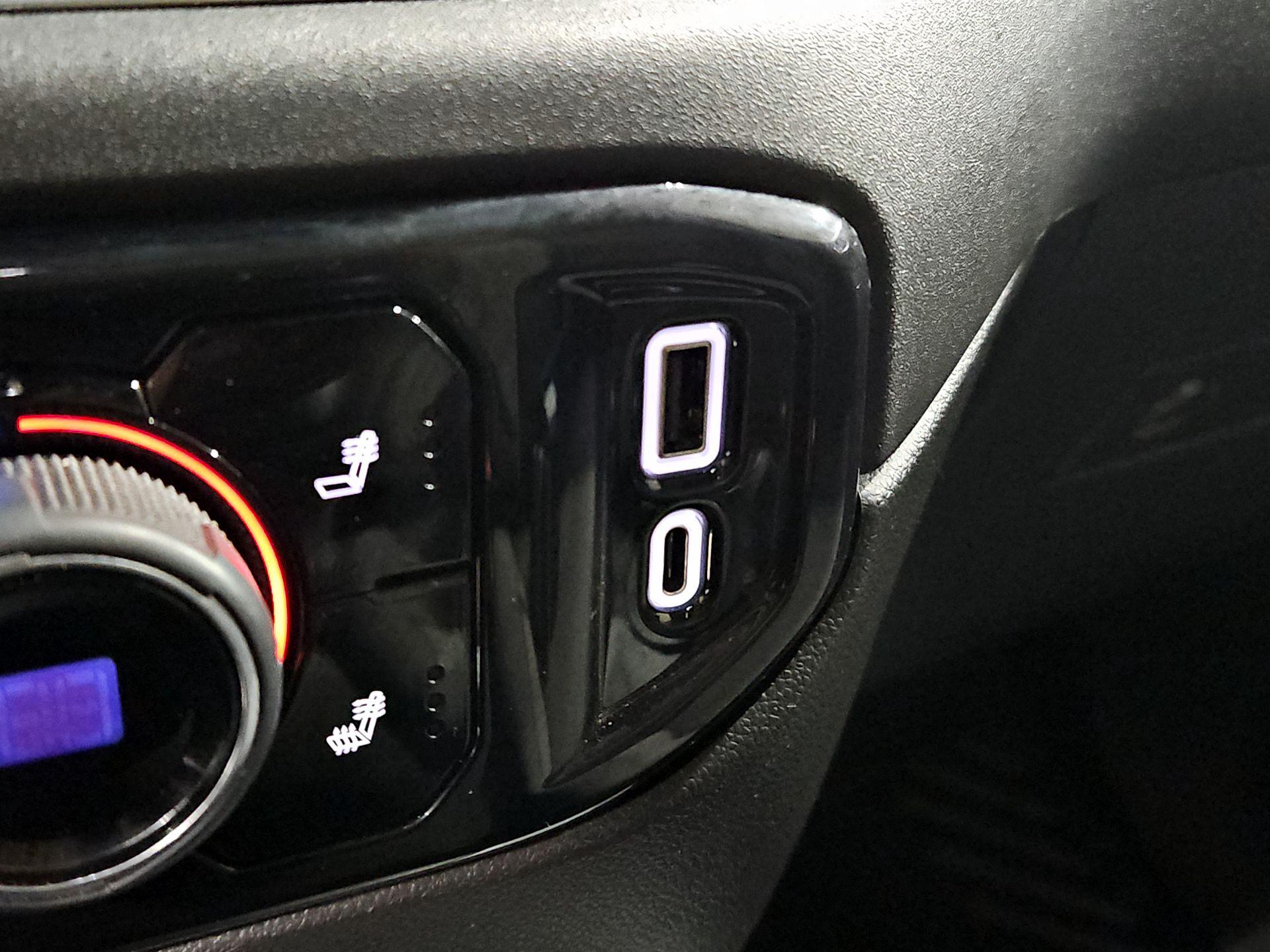 Thumbnail: 2022 Chevrolet Silverado 1500 - 18