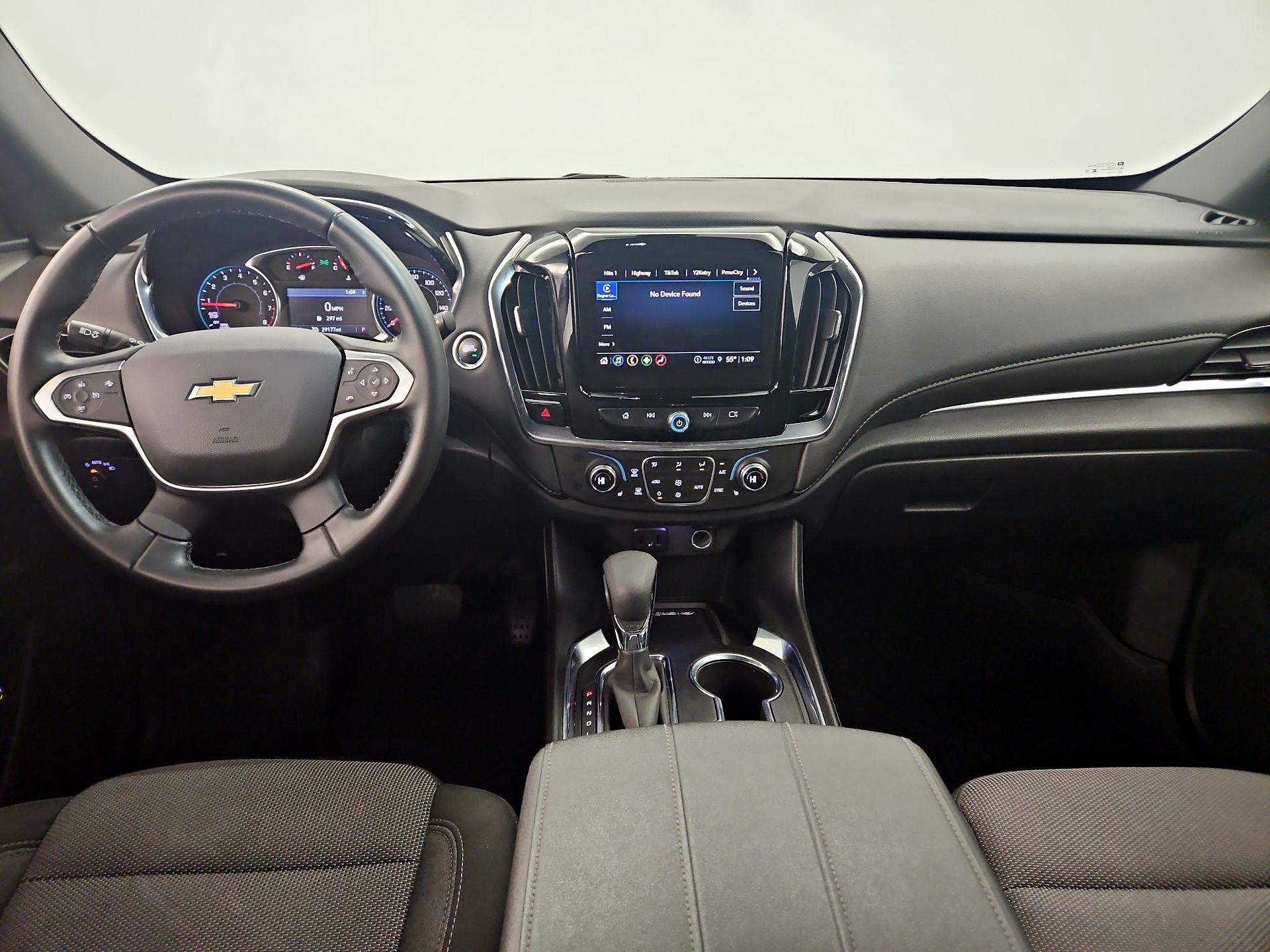 Thumbnail: 2023 Chevrolet Traverse - 9