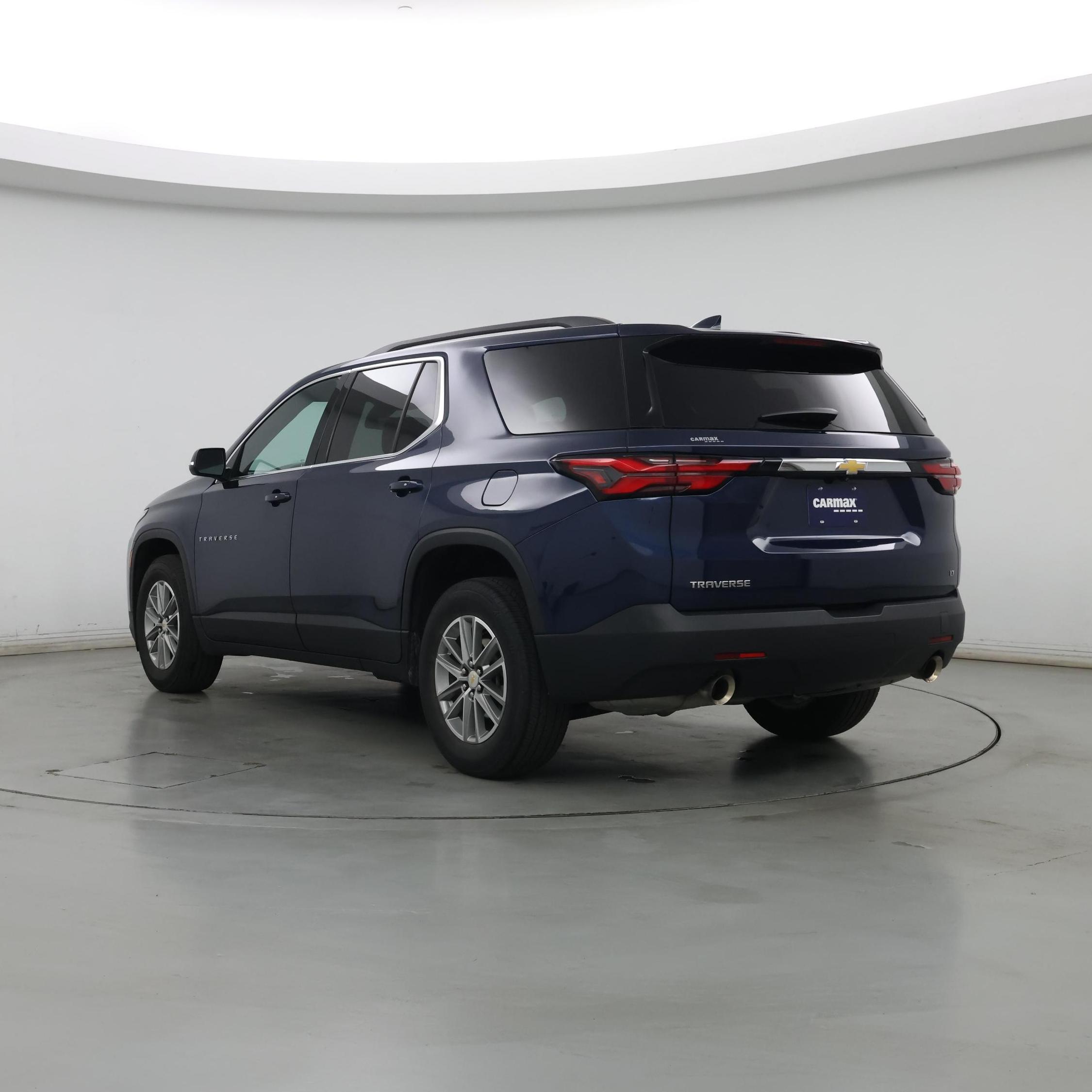 Thumbnail: 2023 Chevrolet Traverse - 2