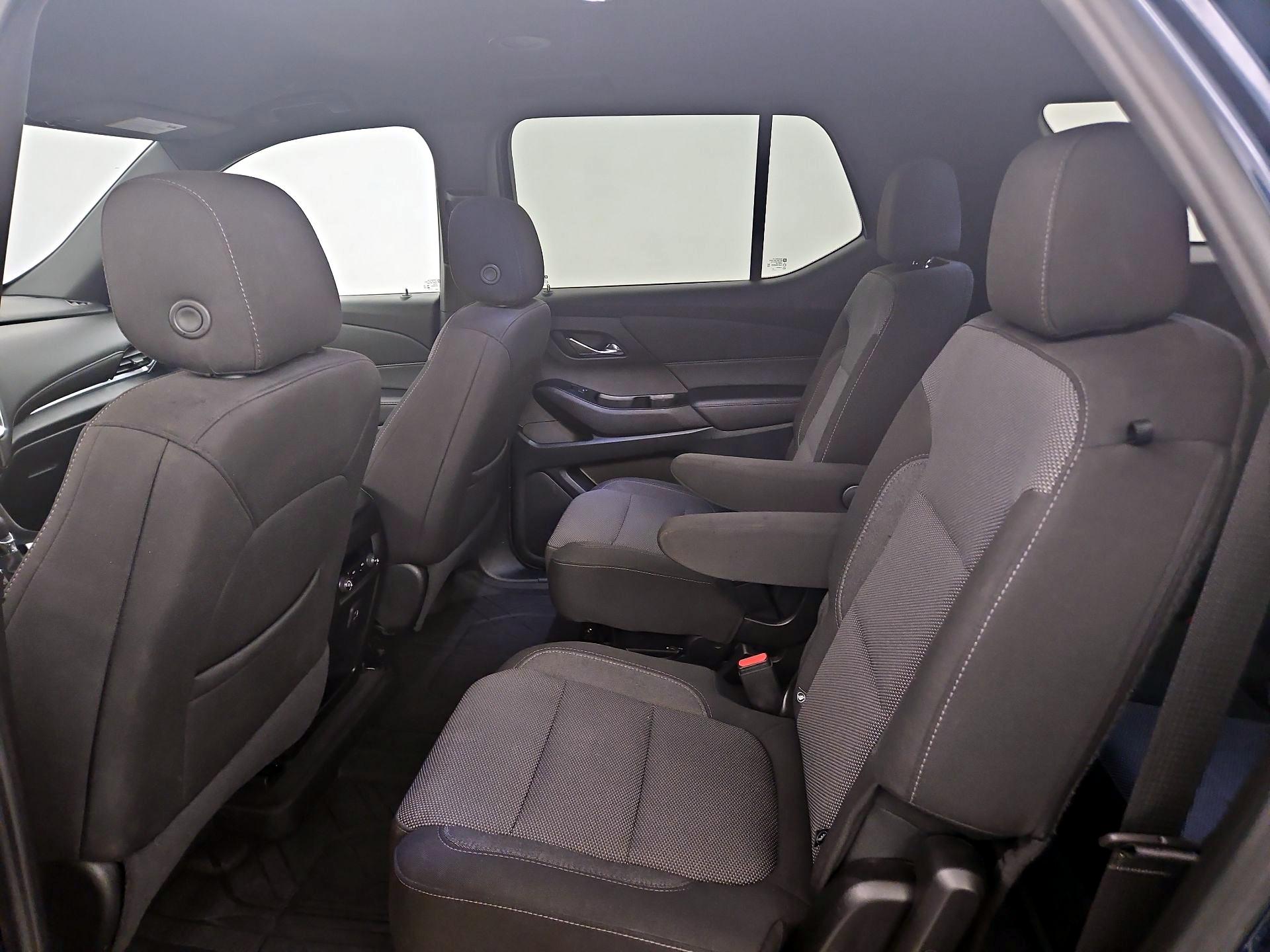 Thumbnail: 2023 Chevrolet Traverse - 19