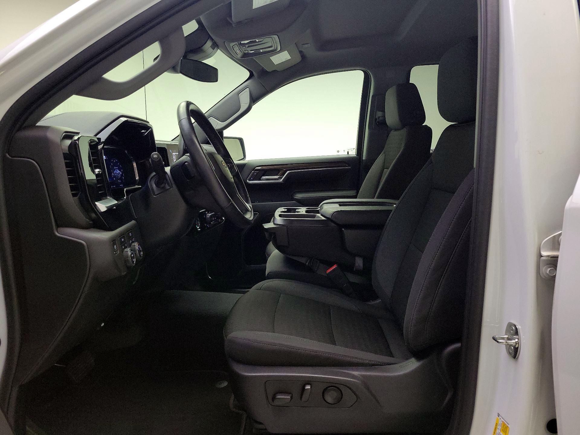 Thumbnail: 2022 Chevrolet Silverado 1500 - 9