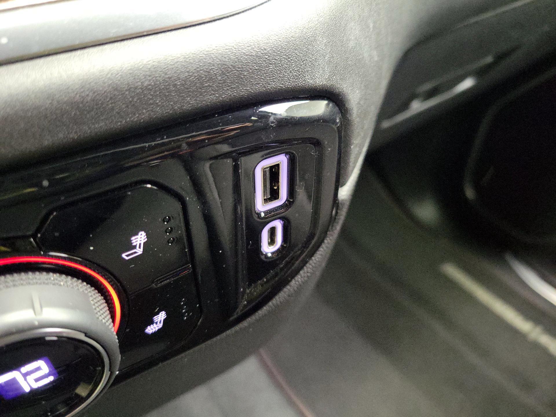 Thumbnail: 2022 Chevrolet Silverado 1500 - 16