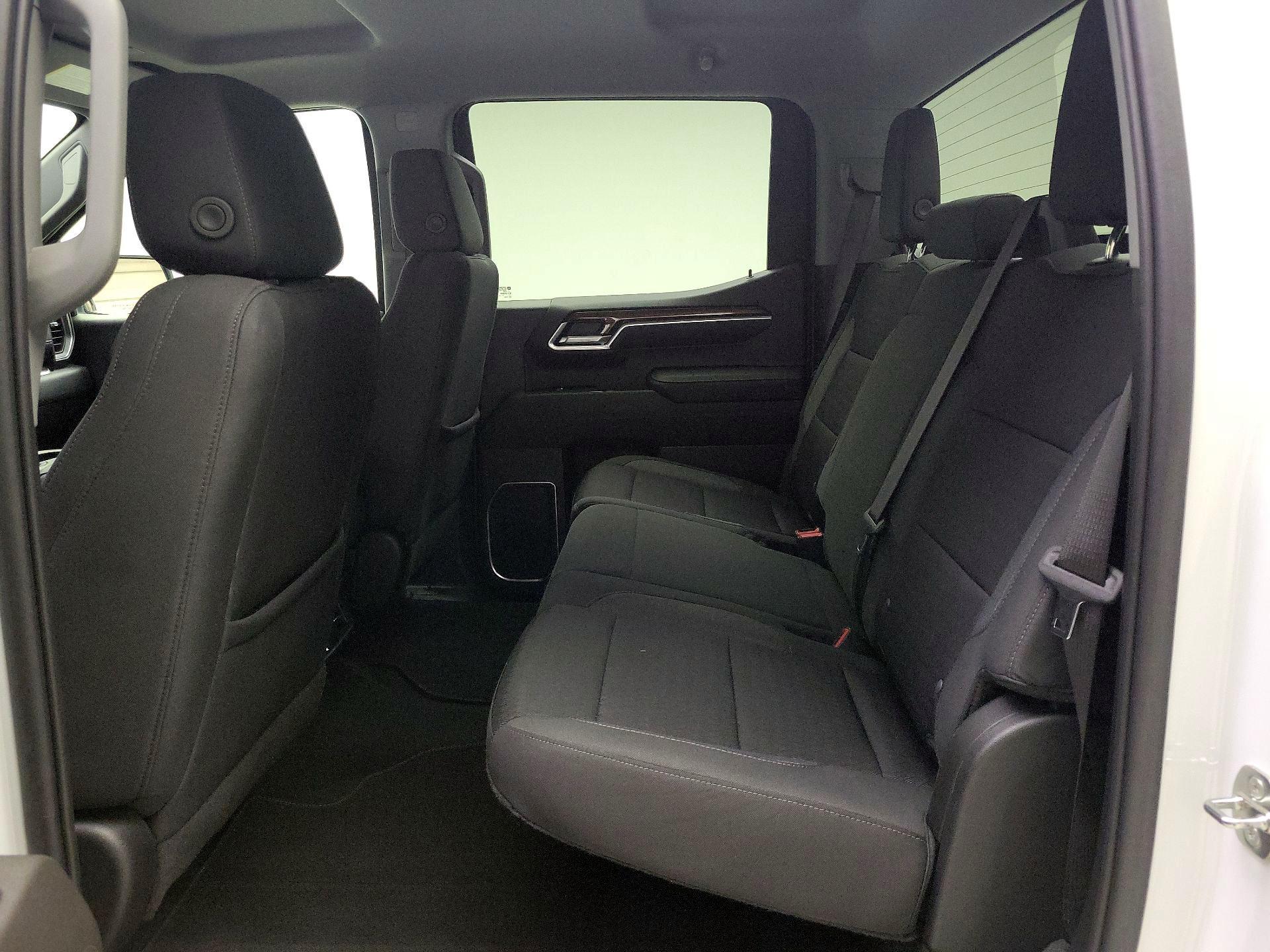 Thumbnail: 2022 Chevrolet Silverado 1500 - 17