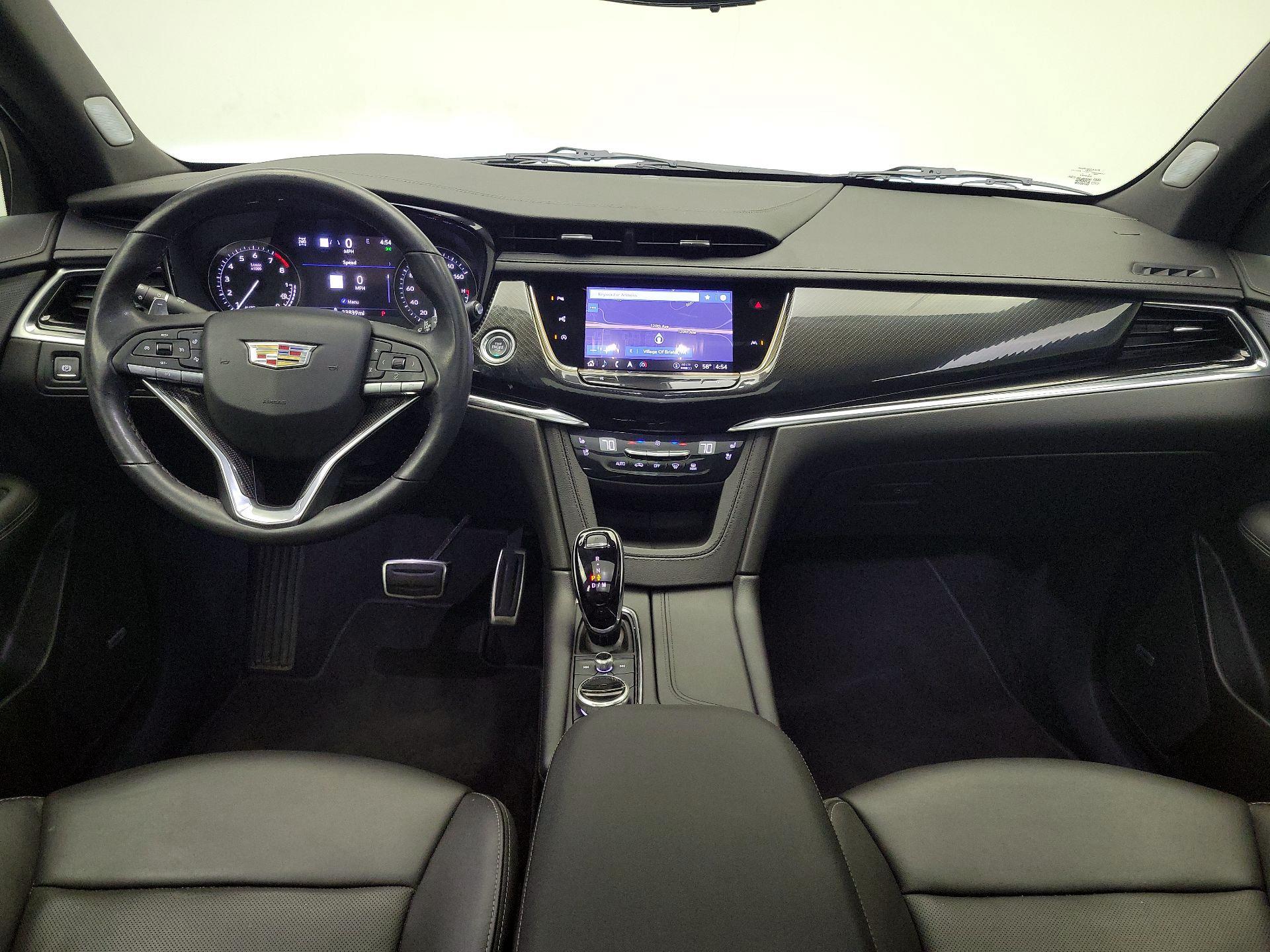 Thumbnail: 2023 Cadillac XT6 - 9