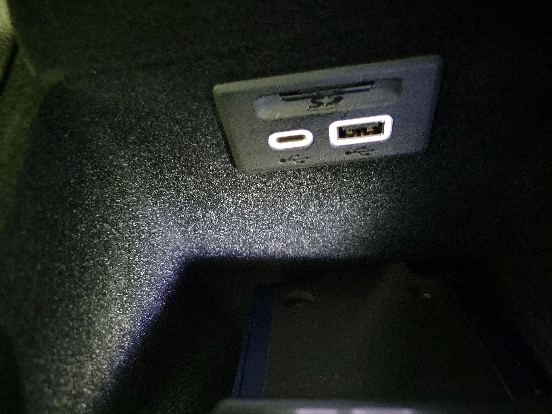 Thumbnail: 2023 Cadillac XT6 - 19