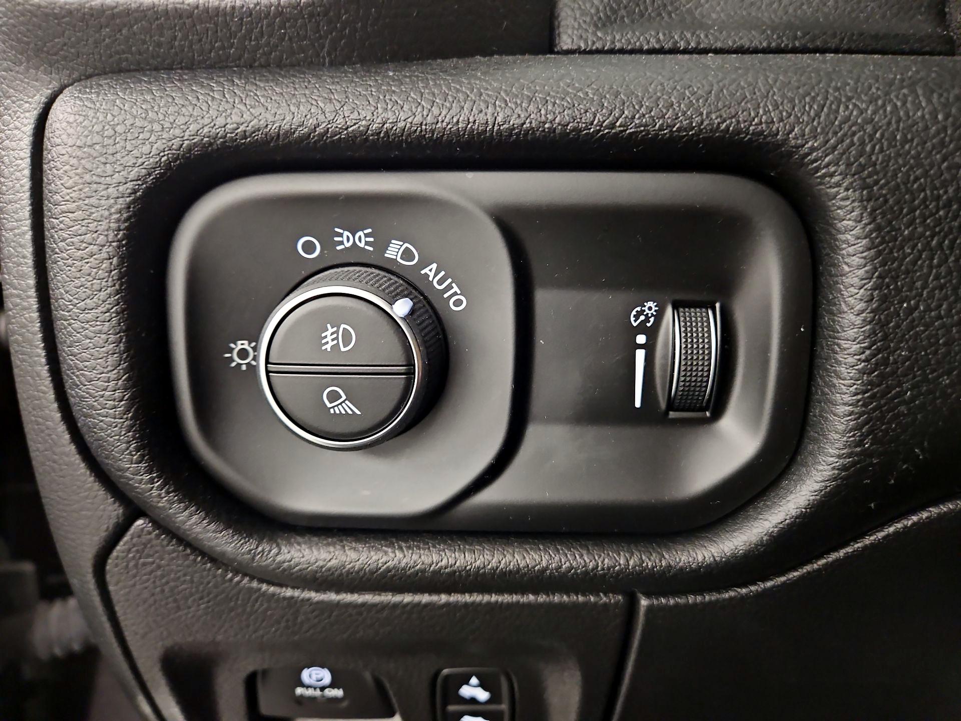 Thumbnail: 2021 RAM 1500 - 13