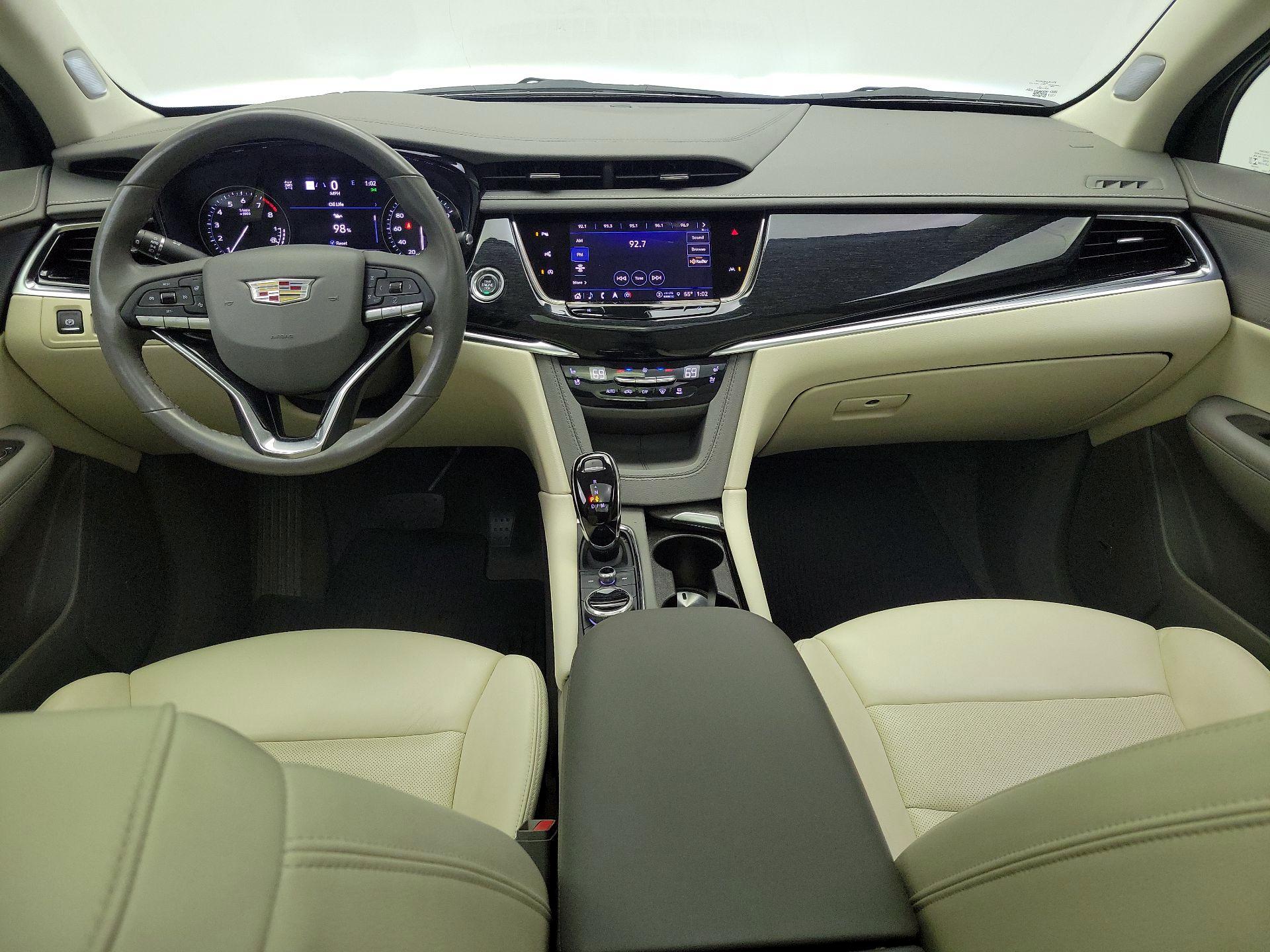 Thumbnail: 2023 Cadillac XT6 - 9