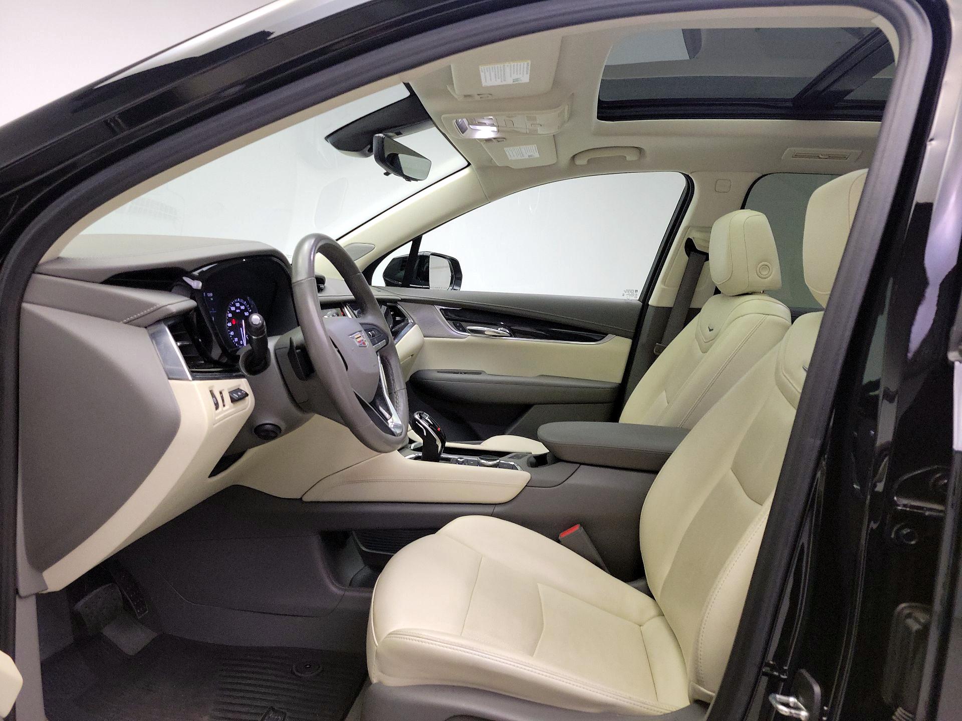 Thumbnail: 2023 Cadillac XT6 - 20