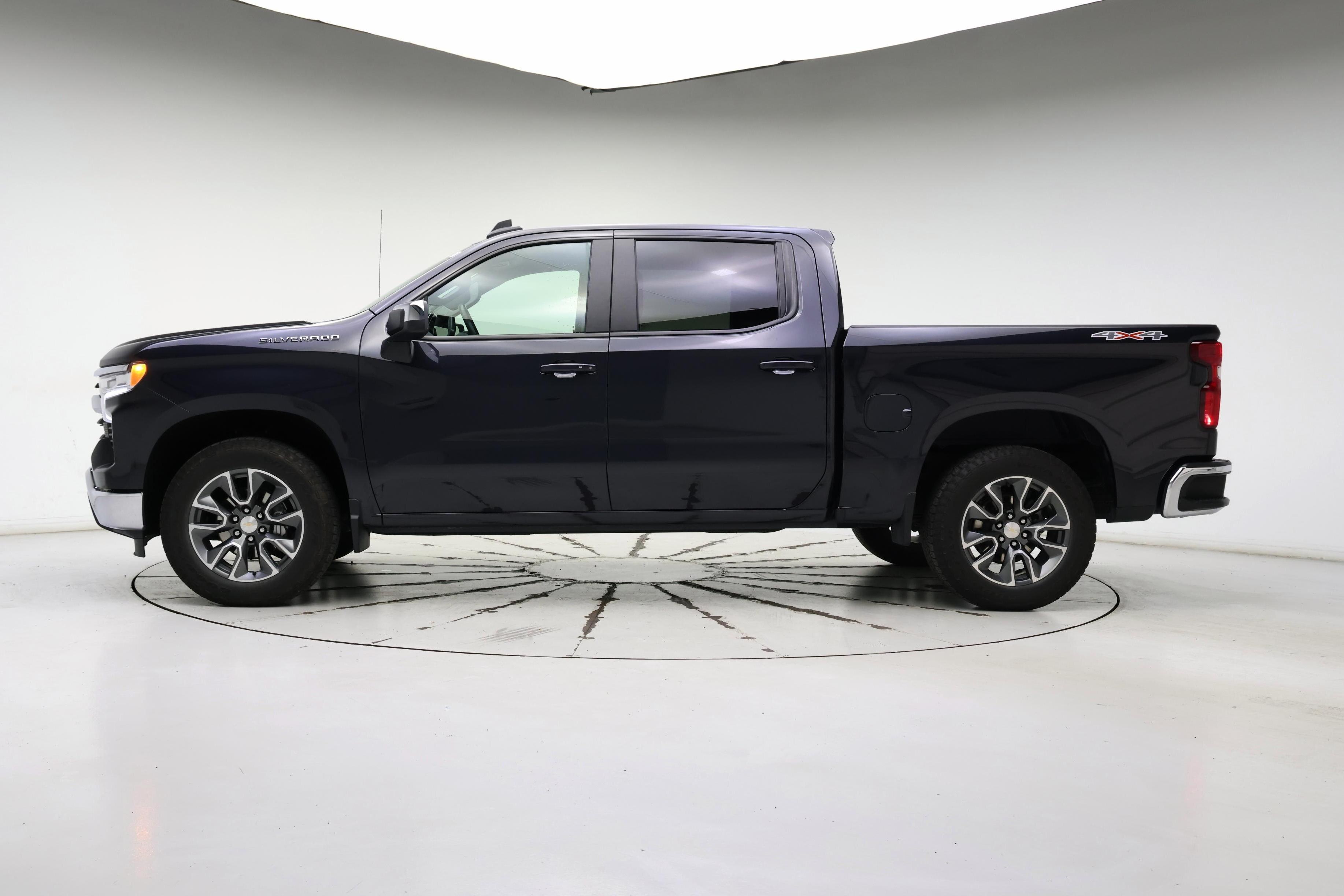 Thumbnail: 2023 Chevrolet Silverado 1500 - 3