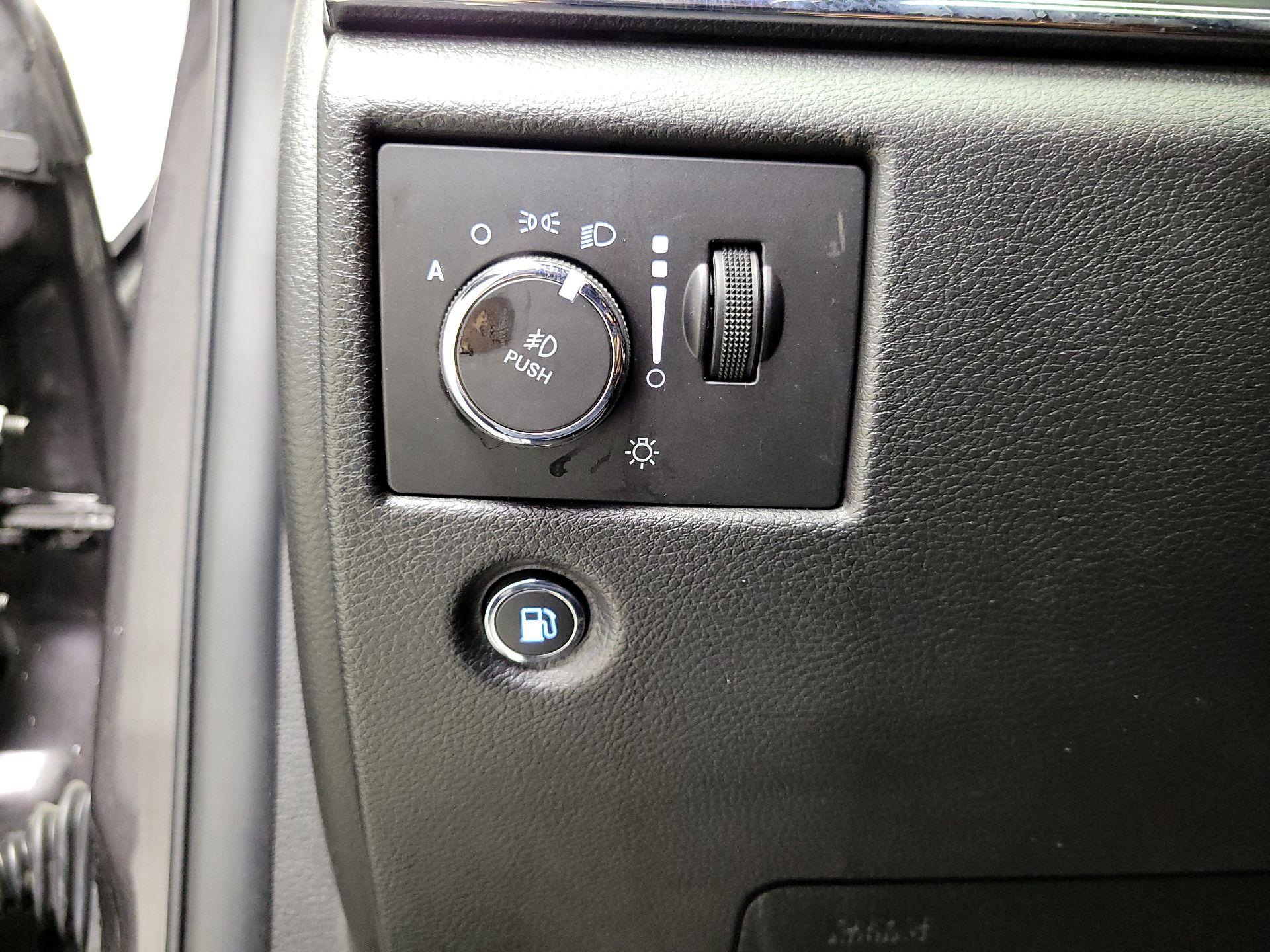 Thumbnail: 2020 Jeep Grand Cherokee - 13