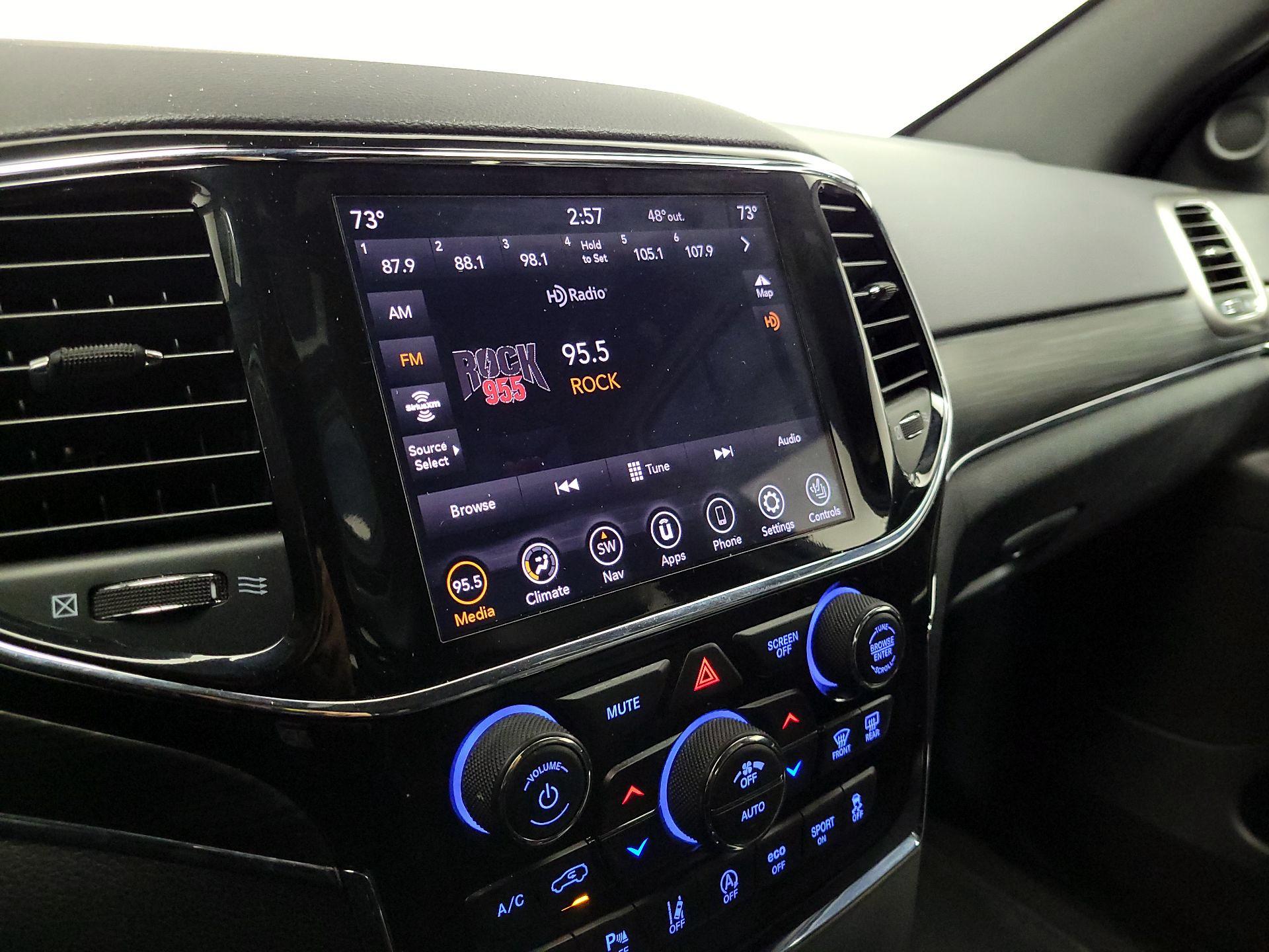 Thumbnail: 2020 Jeep Grand Cherokee - 16