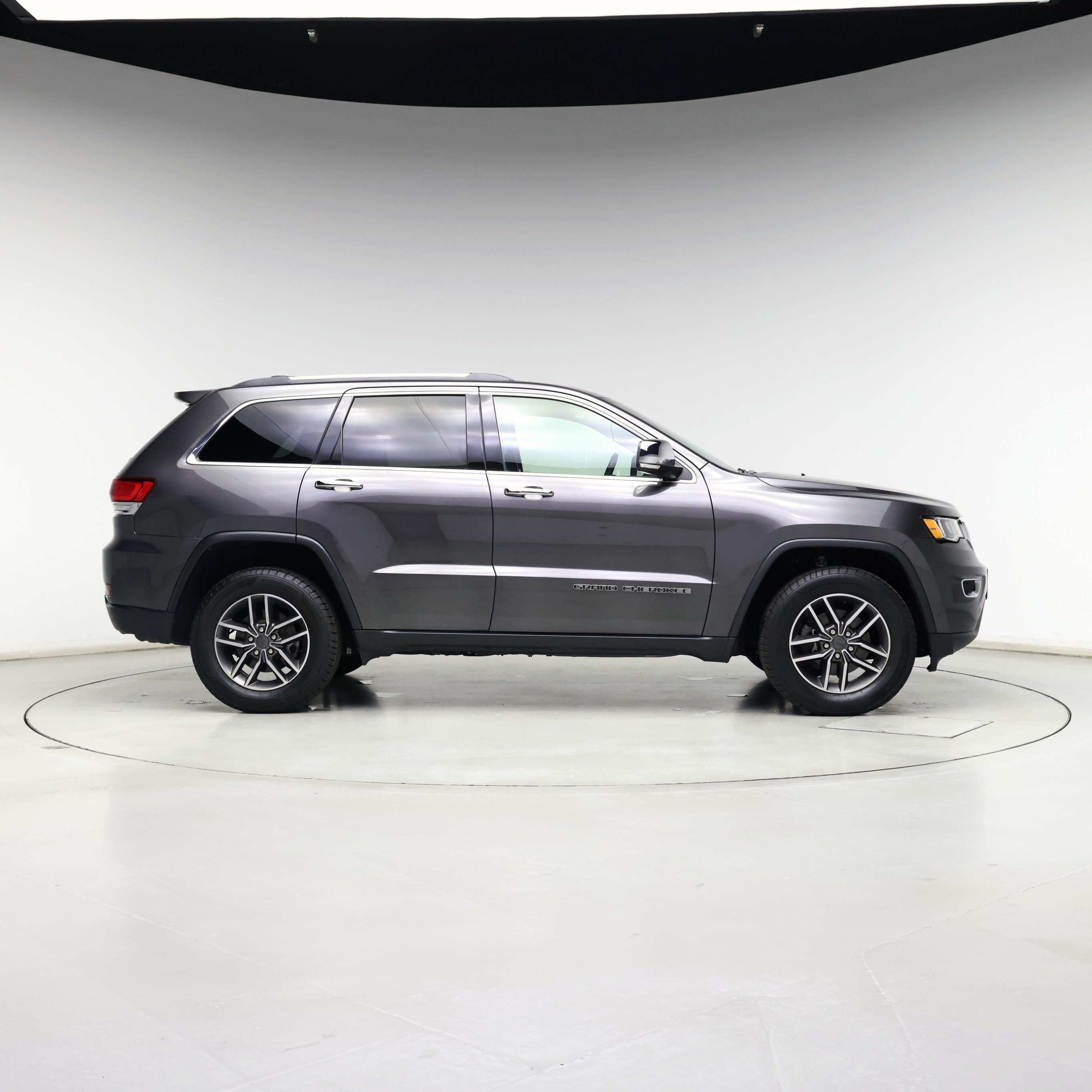 Thumbnail: 2020 Jeep Grand Cherokee - 7