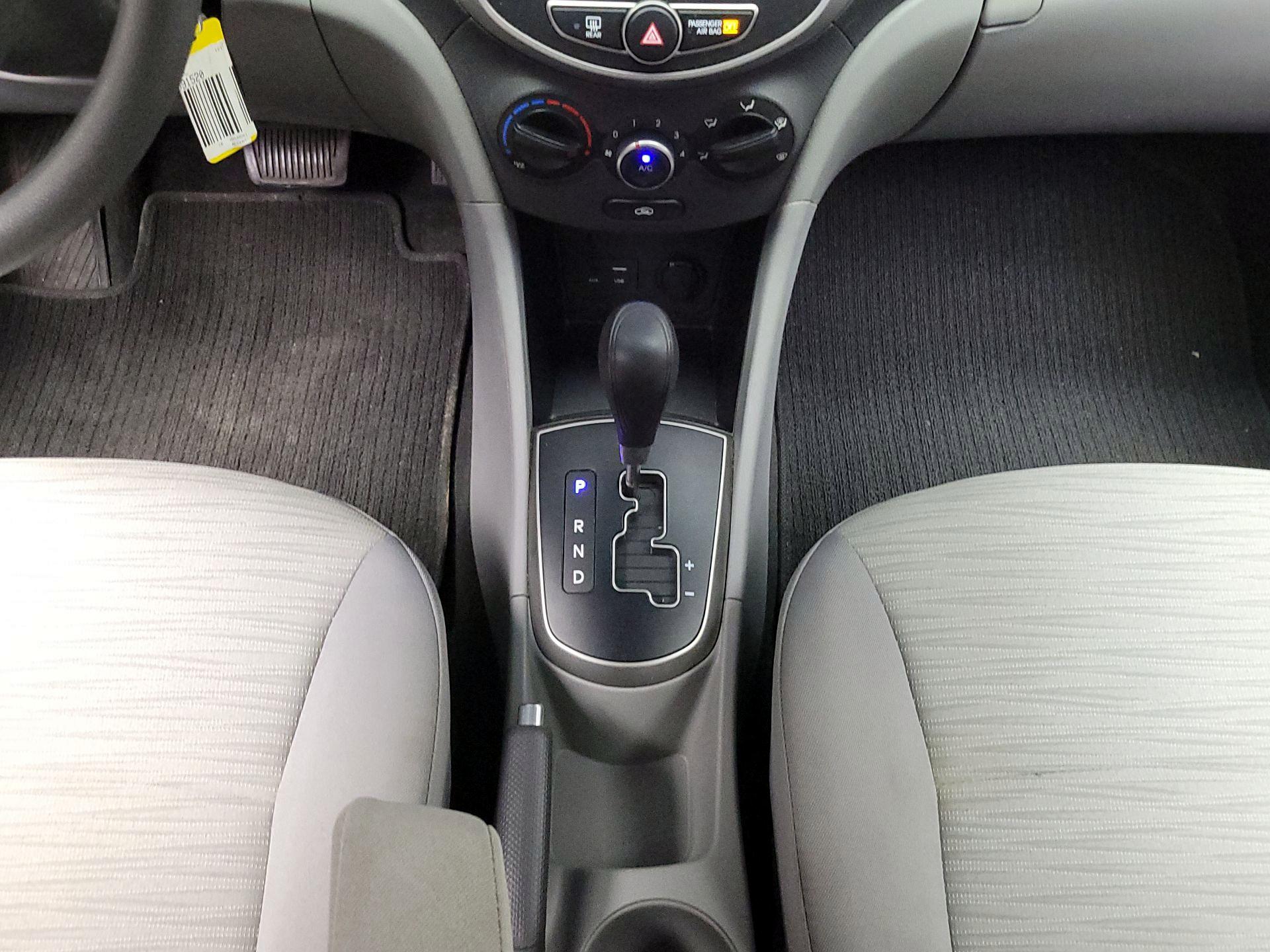 Thumbnail: 2016 Hyundai Accent - 16