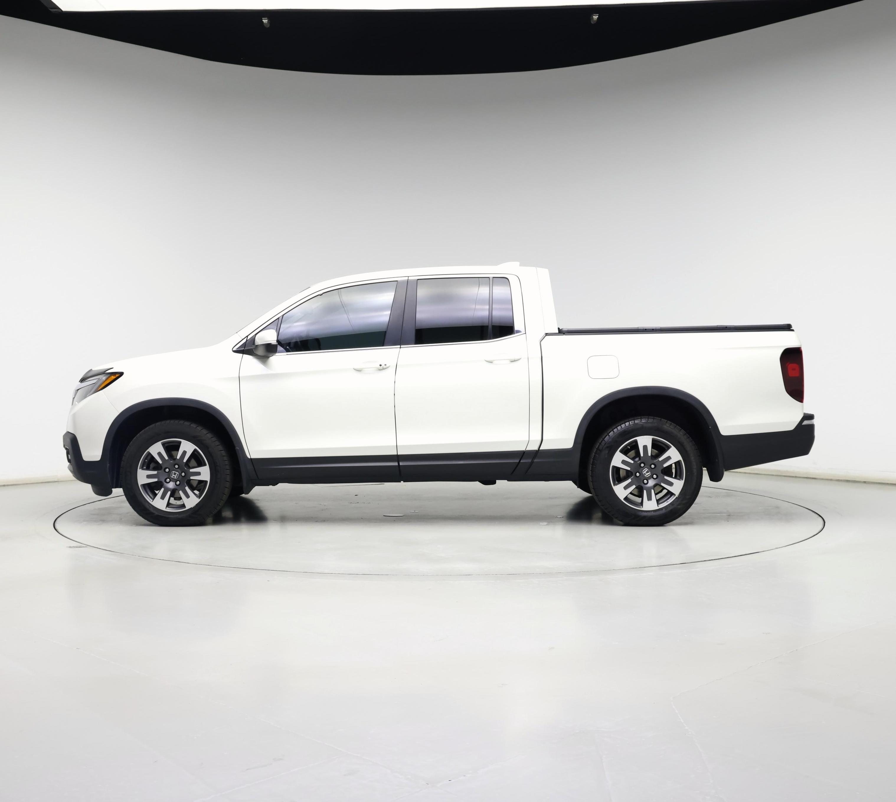 Thumbnail: 2018 Honda Ridgeline - 3