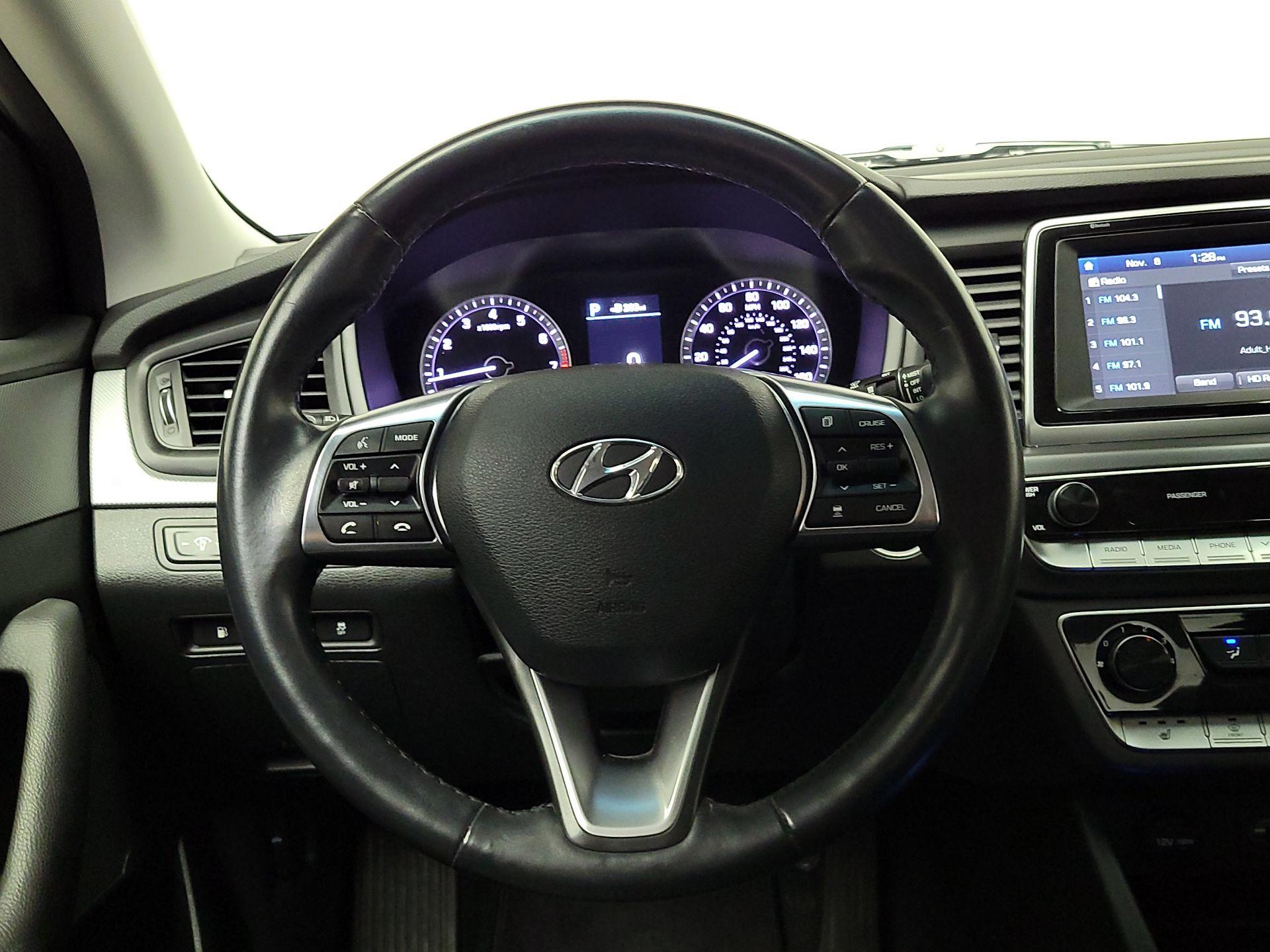 Thumbnail: 2018 Hyundai Sonata - 10