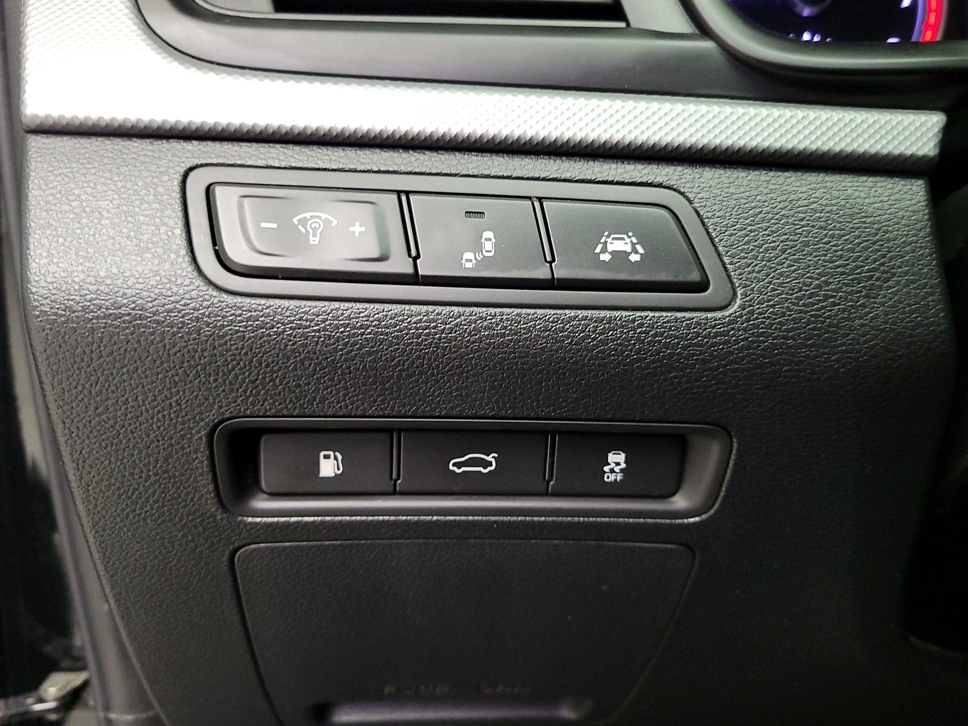 Thumbnail: 2018 Hyundai Sonata - 13