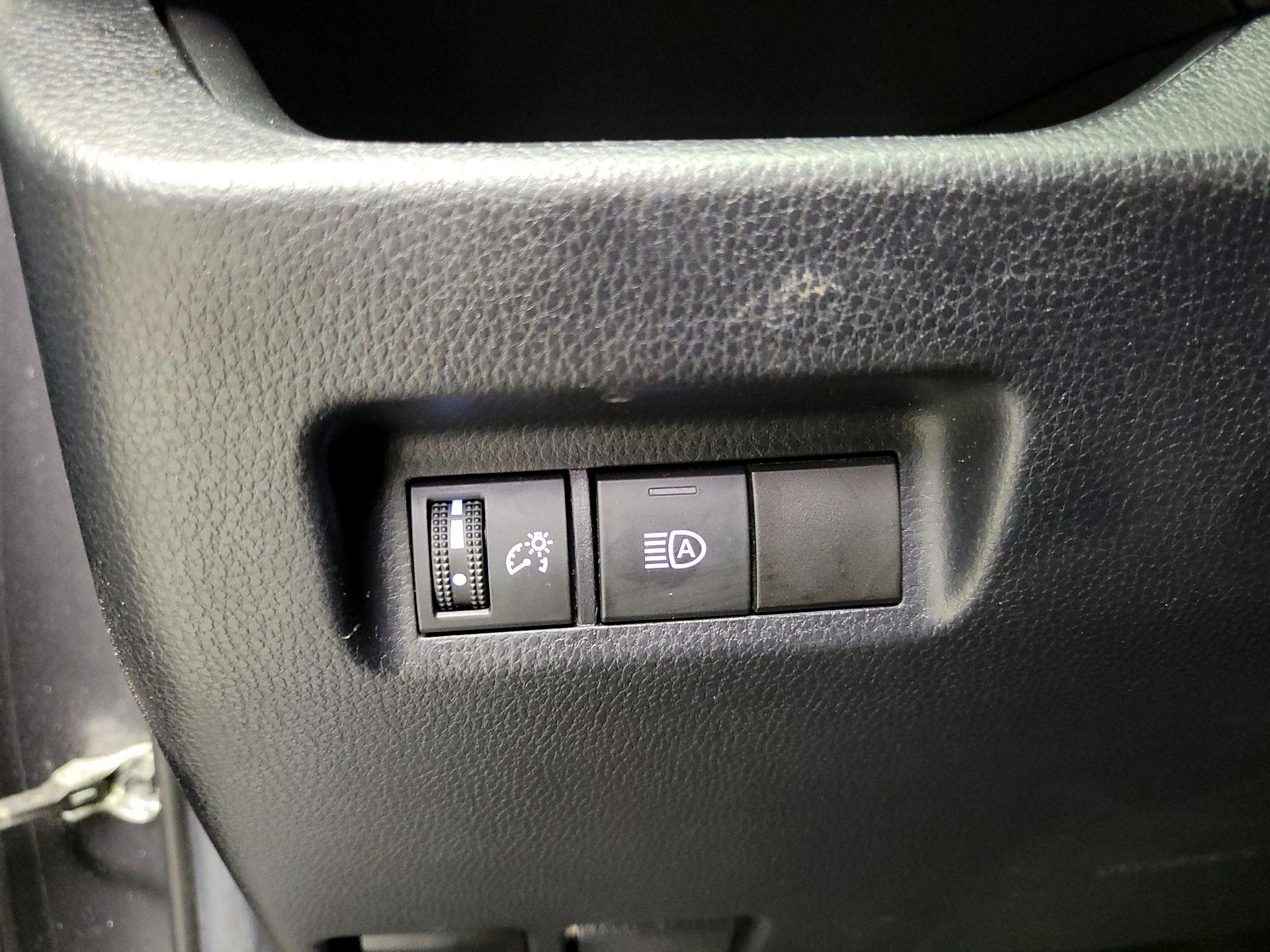 Thumbnail: 2020 Toyota RAV4 - 13