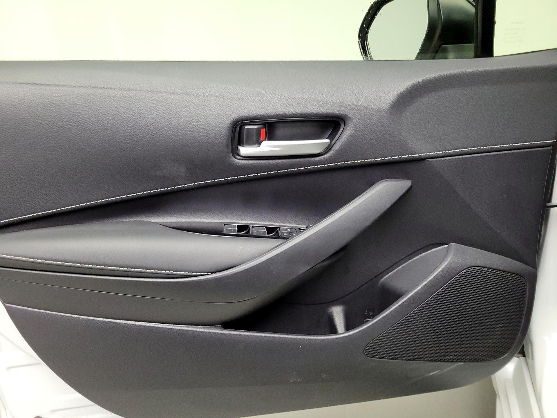 Thumbnail: 2022 Toyota Corolla - 12