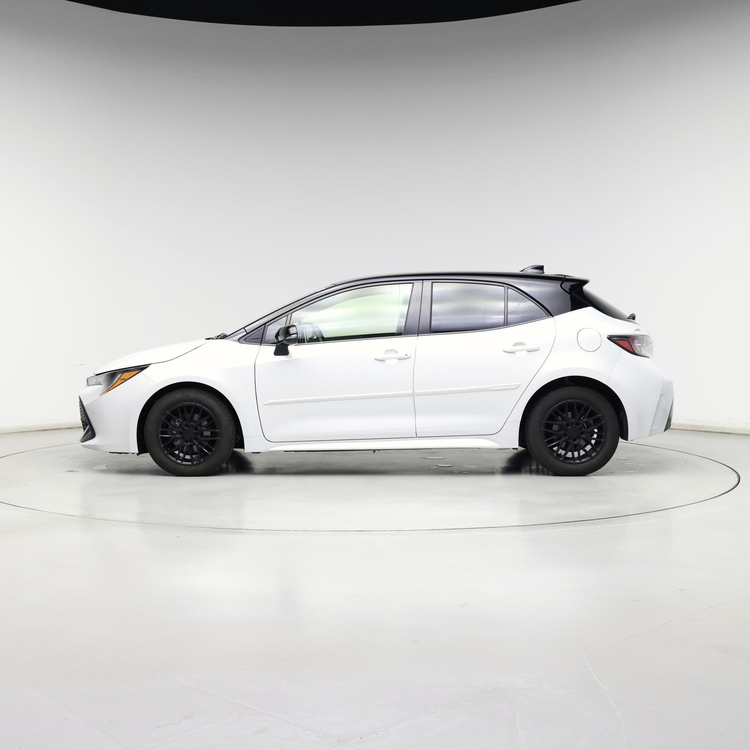 Thumbnail: 2022 Toyota Corolla - 3