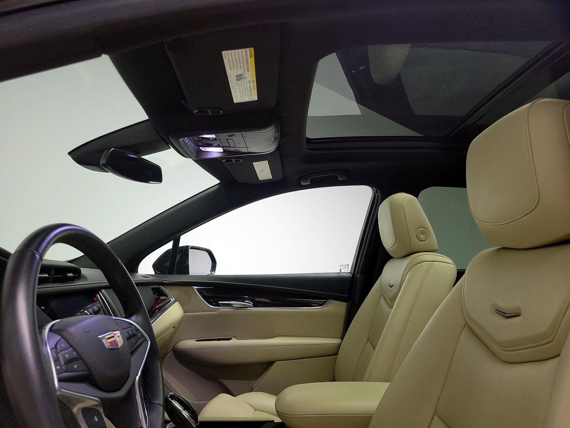 Thumbnail: 2017 Cadillac XT5 - 20