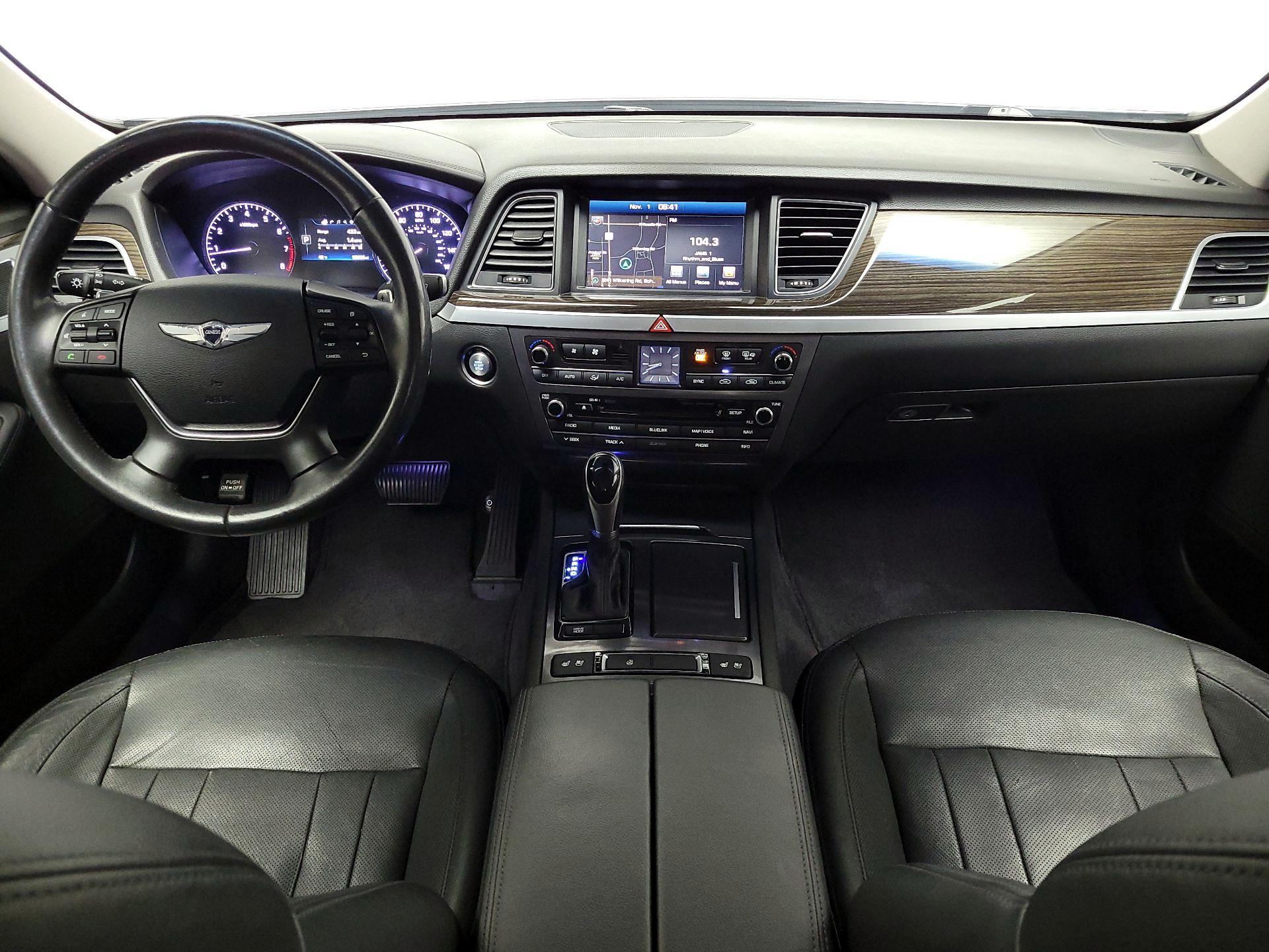 Thumbnail: 2015 Hyundai Genesis - 9