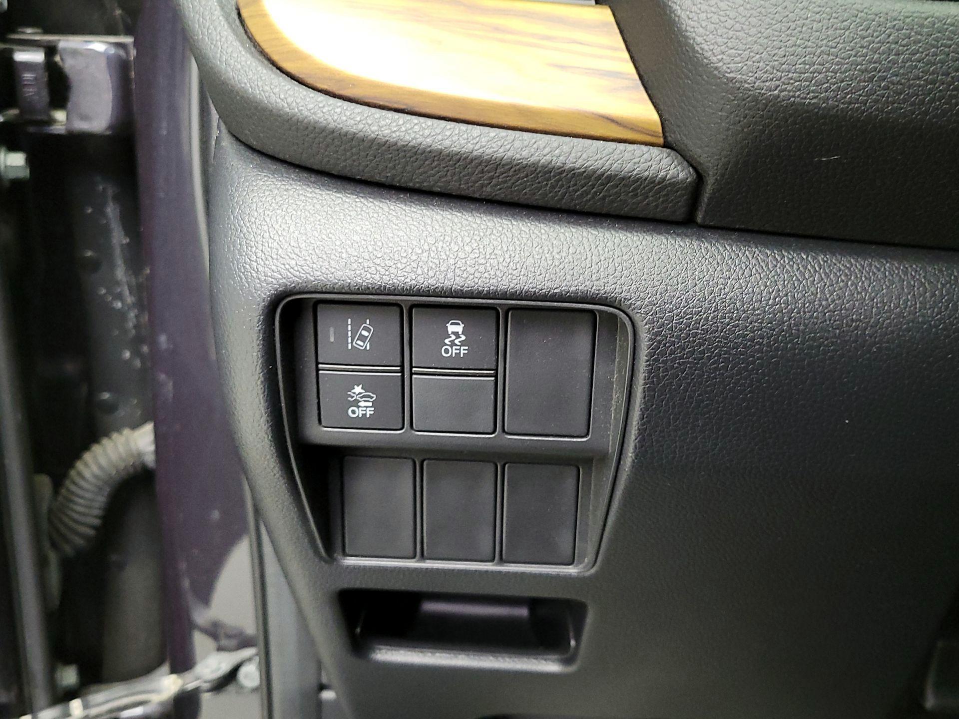 Thumbnail: 2019 Honda CR-V - 13