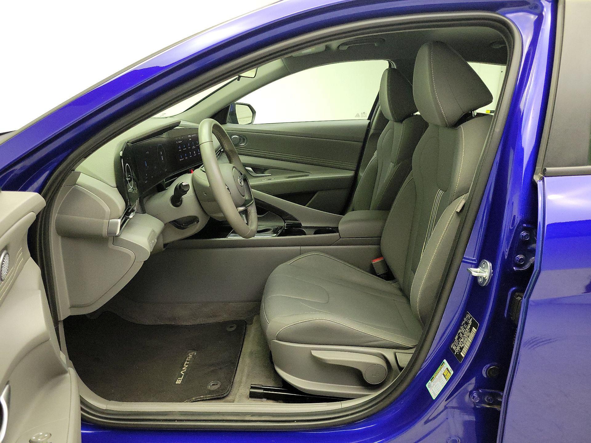 Thumbnail: 2023 Hyundai Elantra - 11