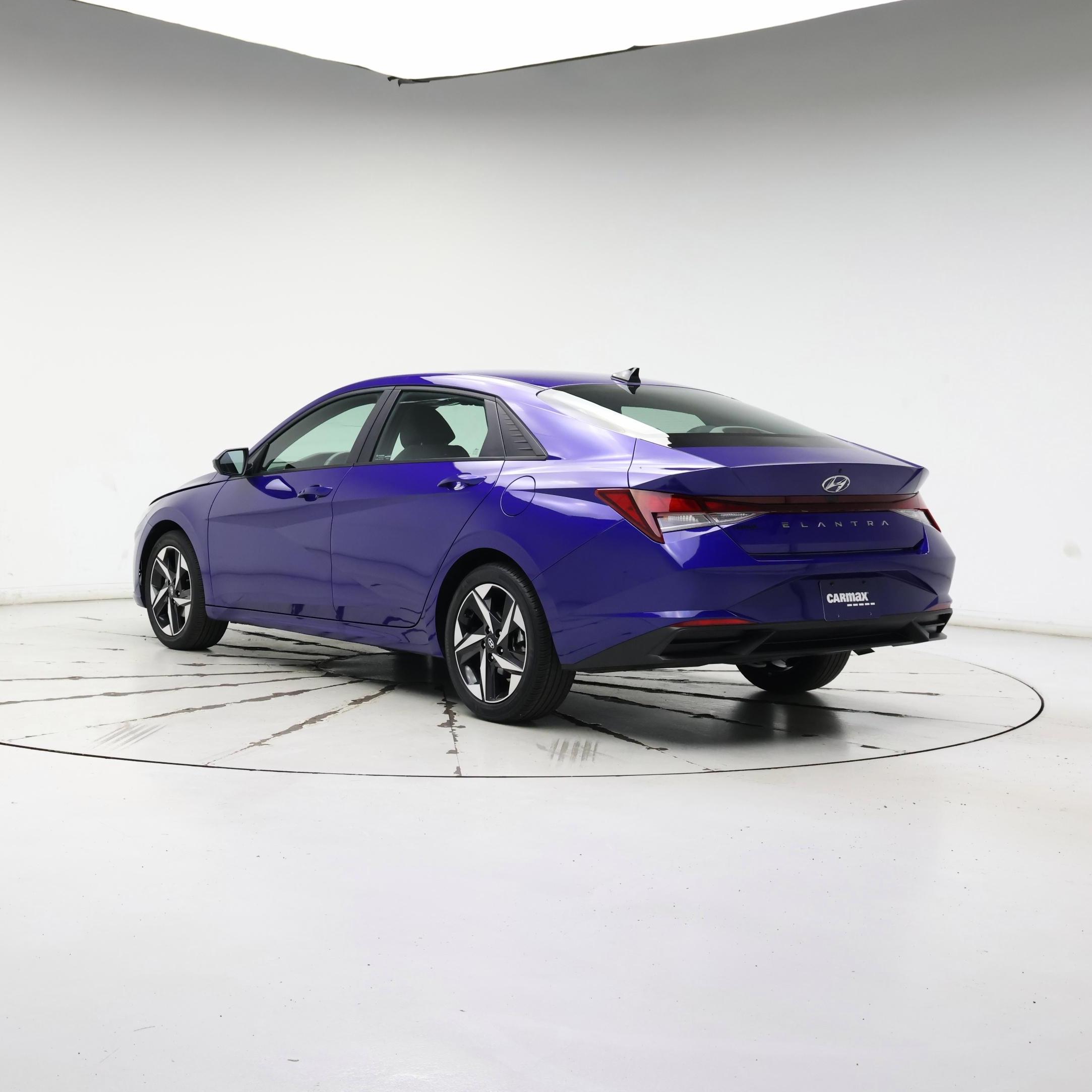 Thumbnail: 2023 Hyundai Elantra - 2