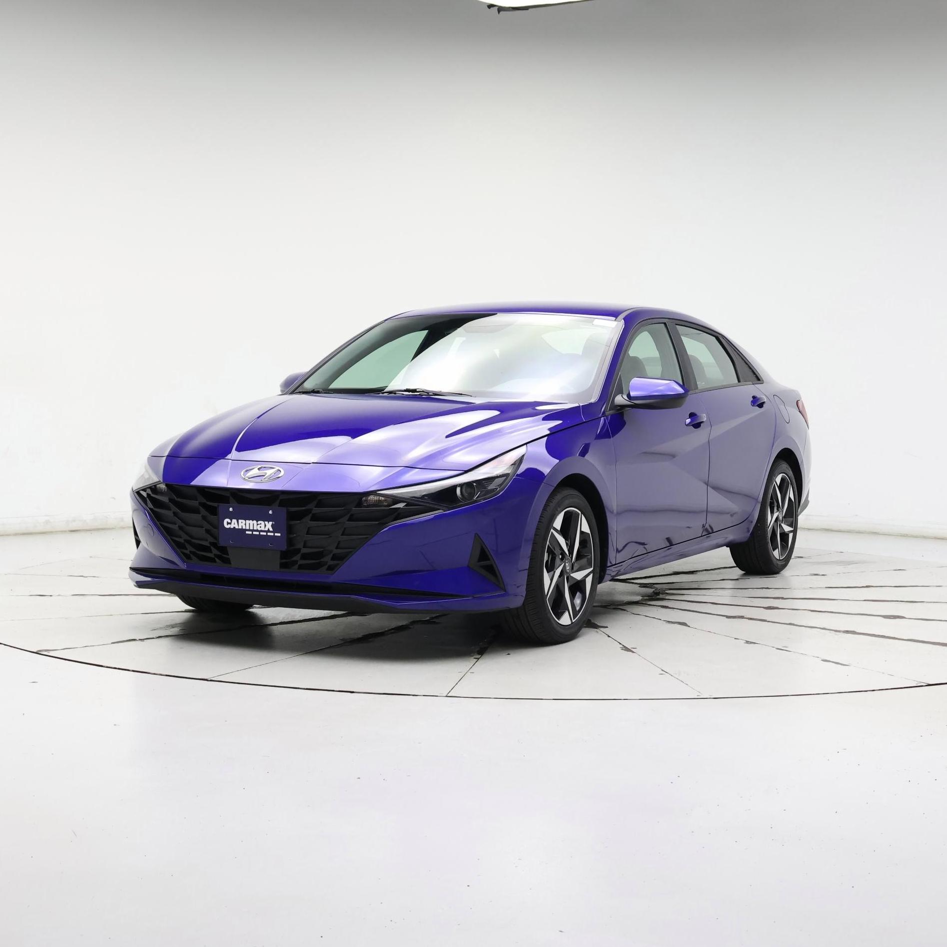 Thumbnail: 2023 Hyundai Elantra - 4