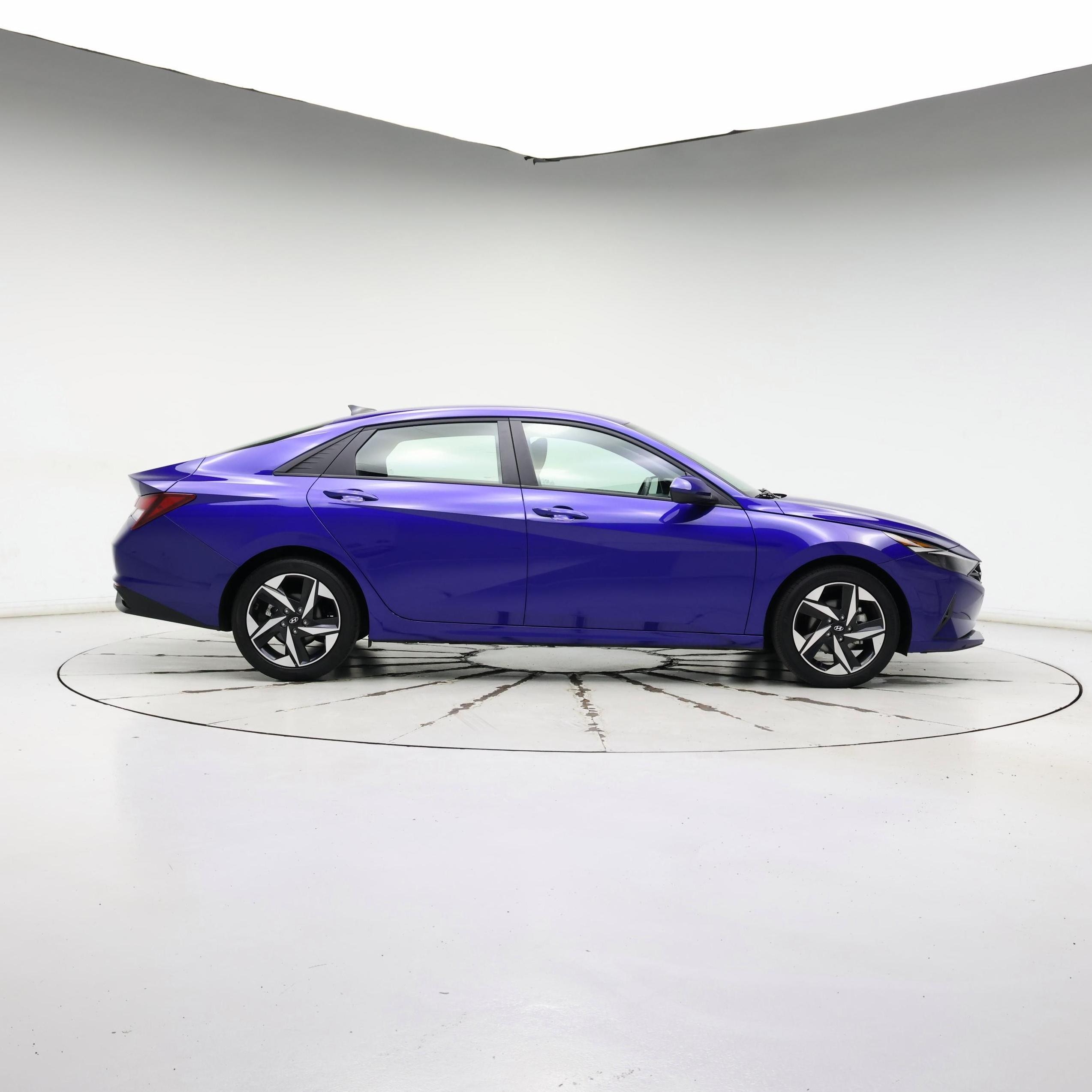 Thumbnail: 2023 Hyundai Elantra - 7