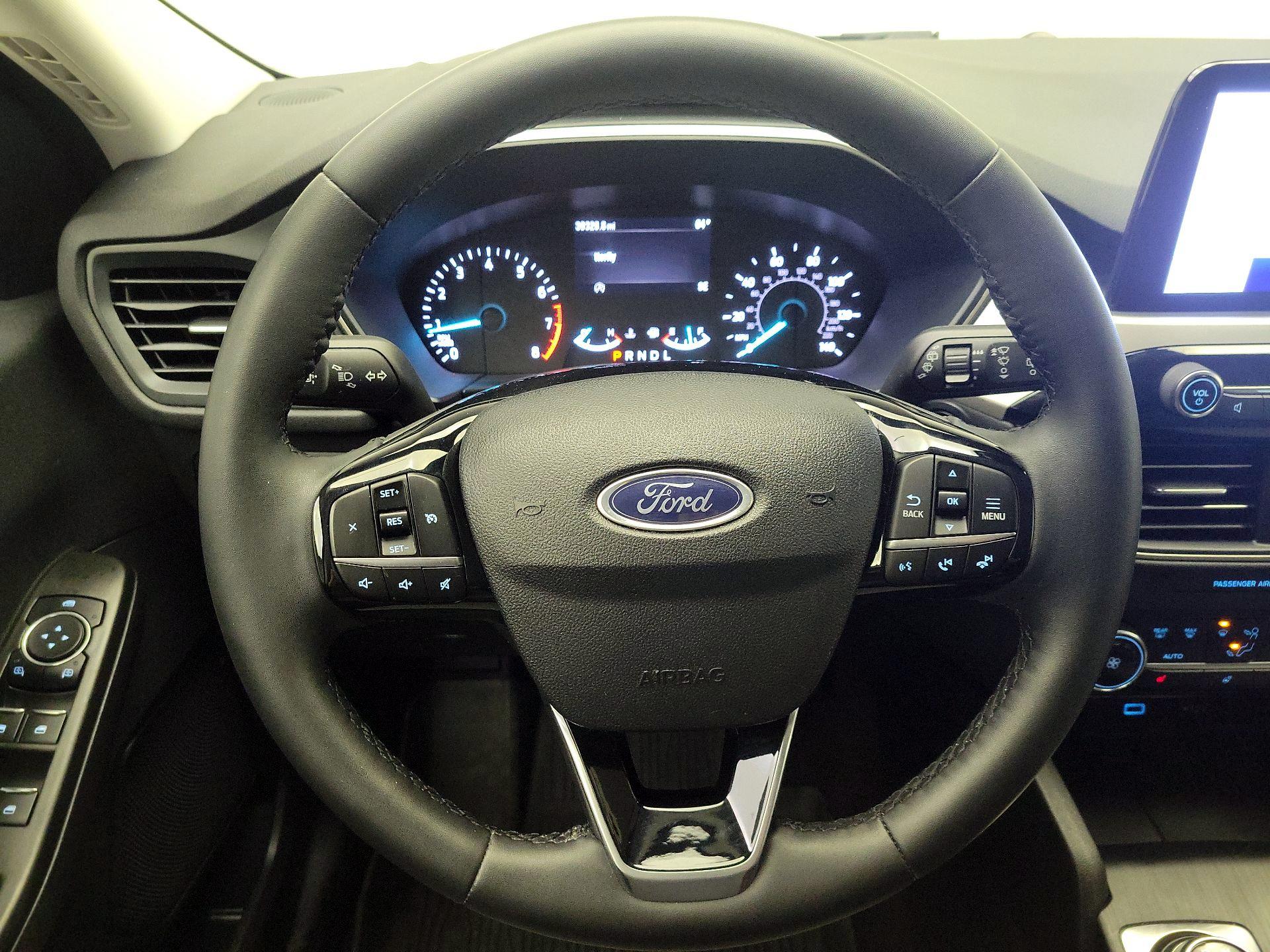 Thumbnail: 2022 Ford Escape - 10