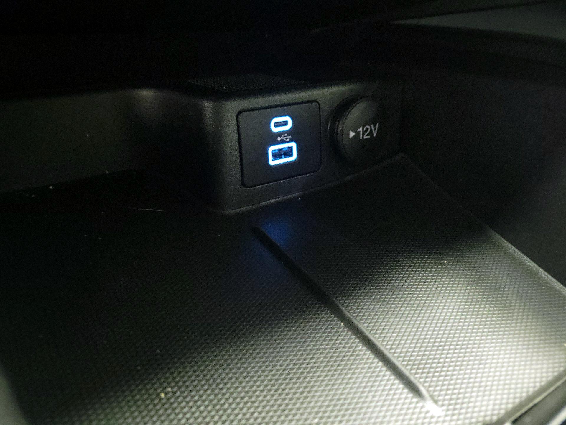 Thumbnail: 2022 Ford Escape - 18