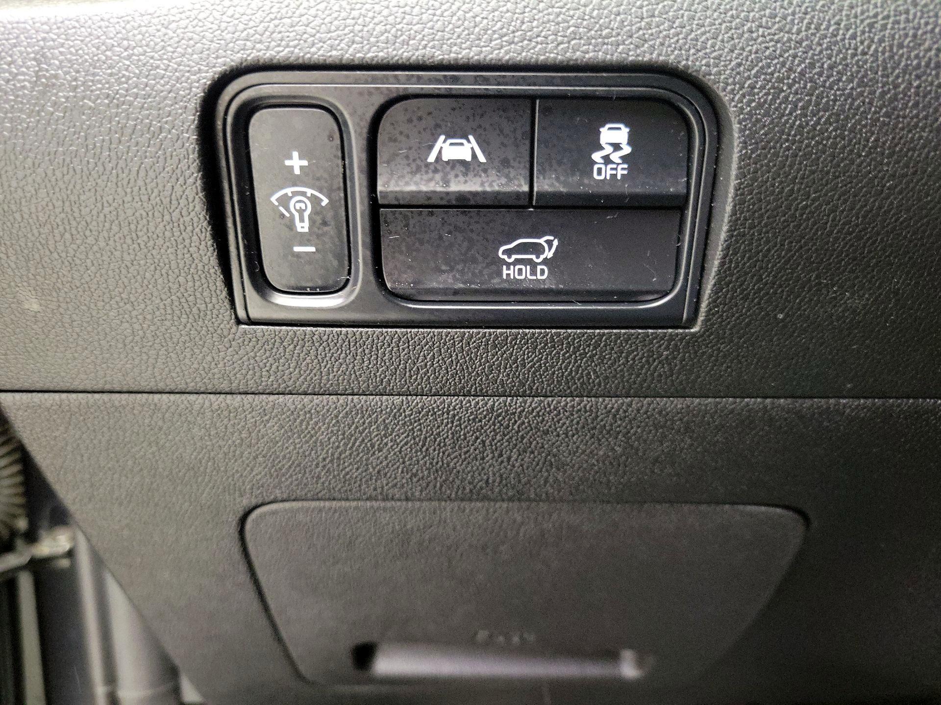 Thumbnail: 2022 Kia Sorento - 13