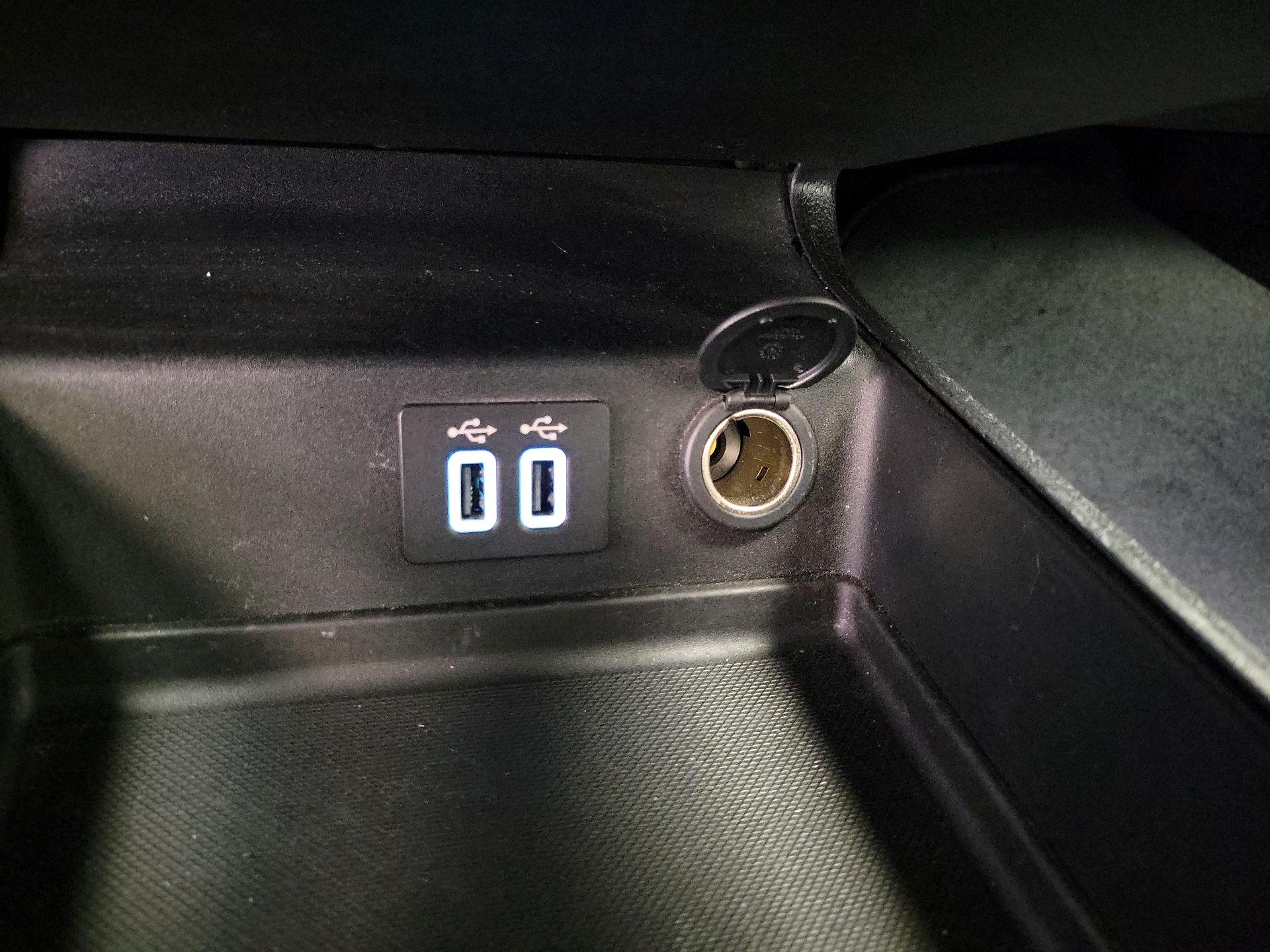 Thumbnail: 2020 Ford Fusion - 17