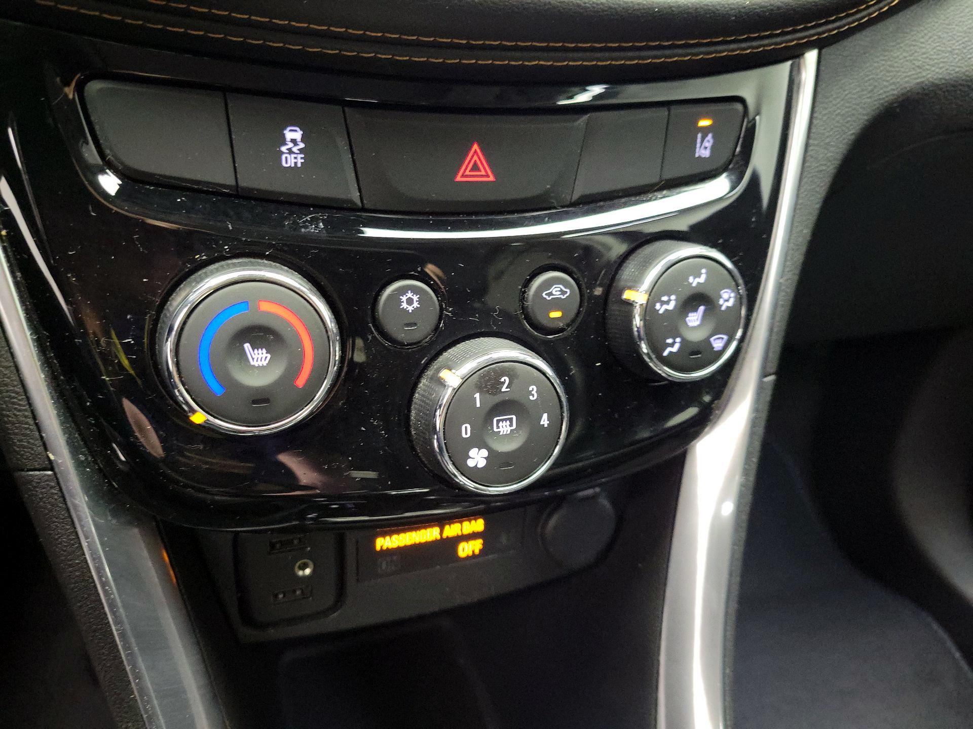 Thumbnail: 2020 Chevrolet Trax - 16