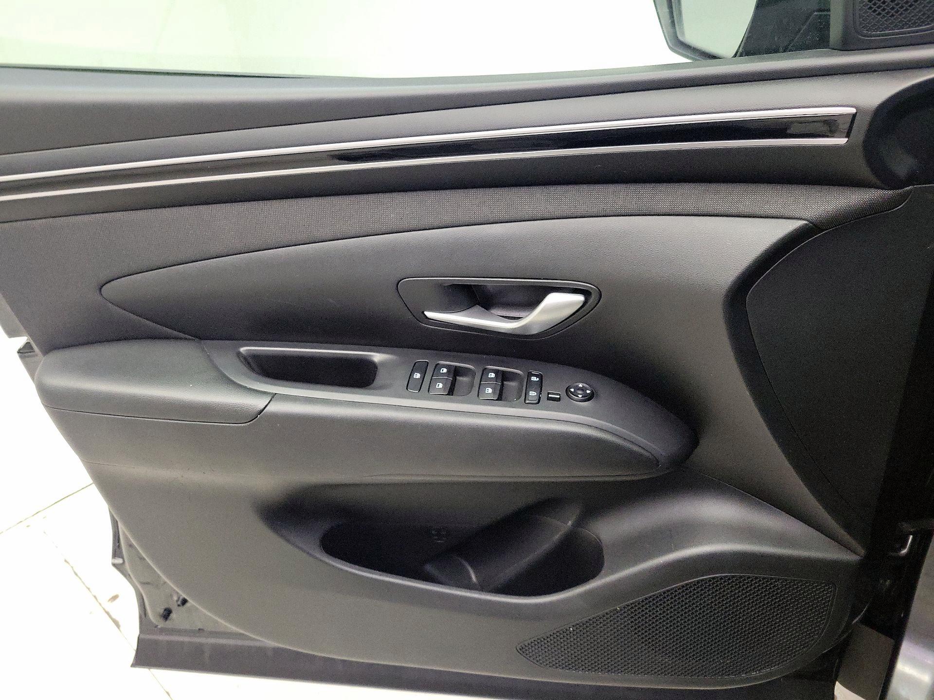 Thumbnail: 2023 Hyundai Tucson - 12