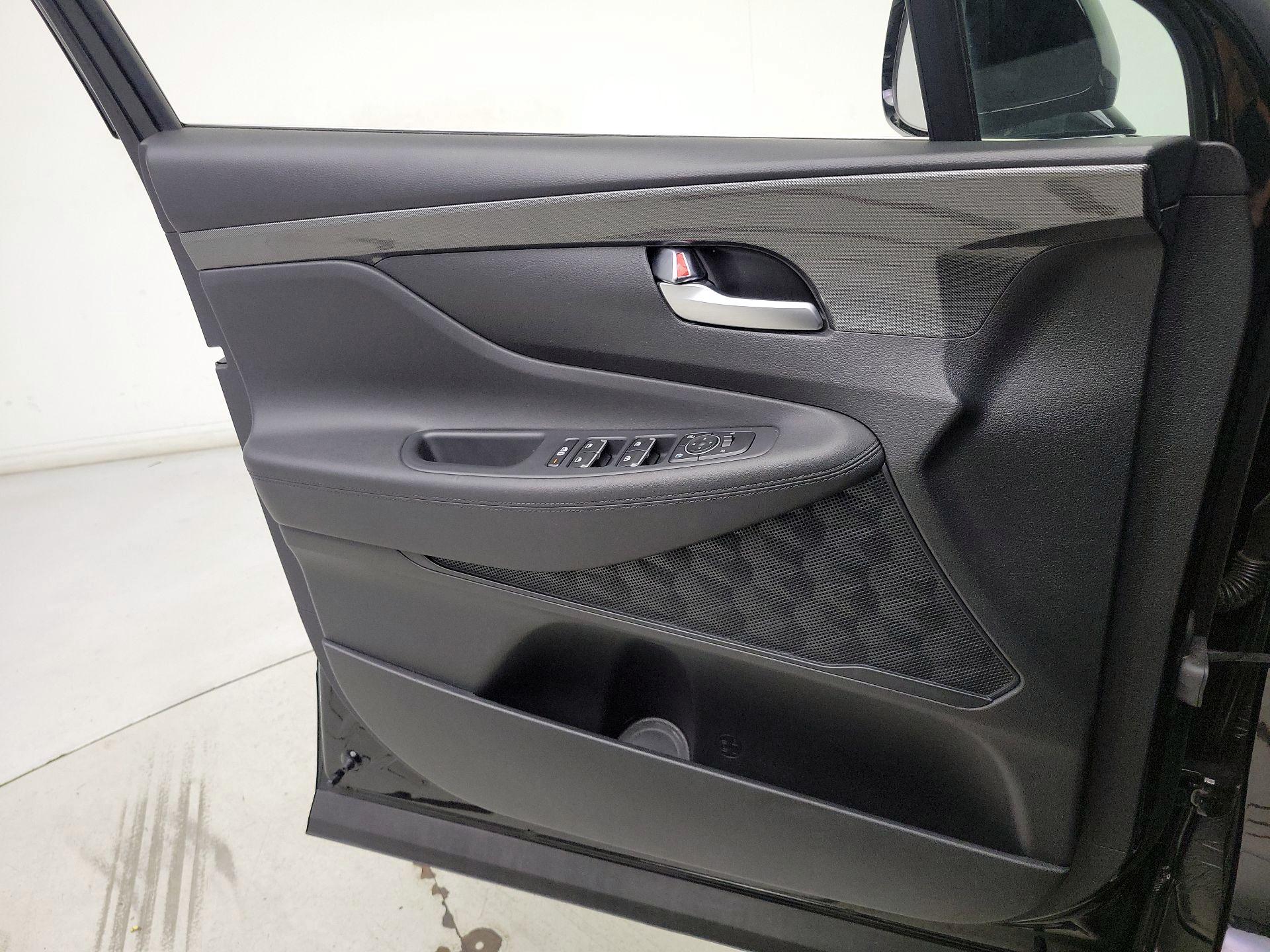 Thumbnail: 2023 Hyundai Santa Fe - 12