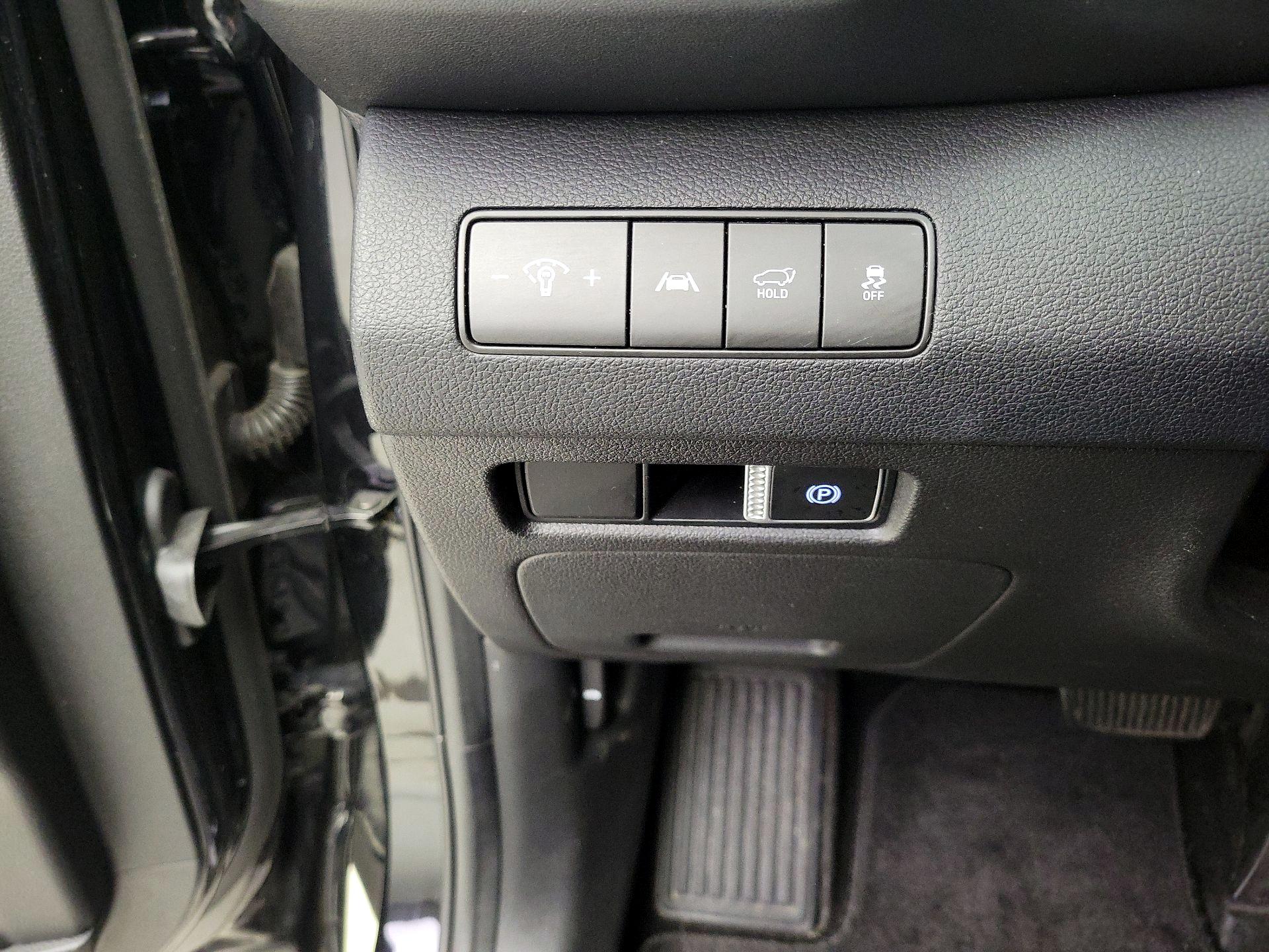 Thumbnail: 2023 Hyundai Santa Fe - 13