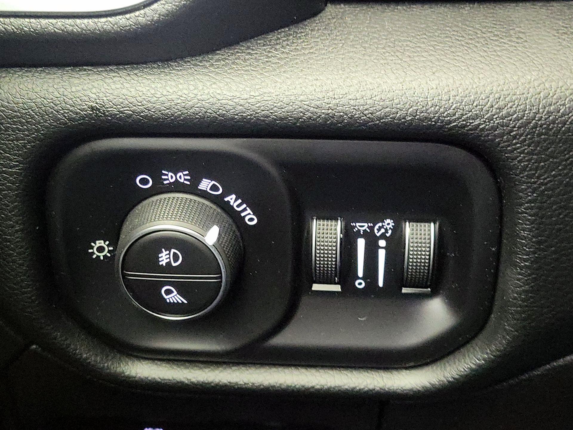 Thumbnail: 2021 RAM 1500 - 13