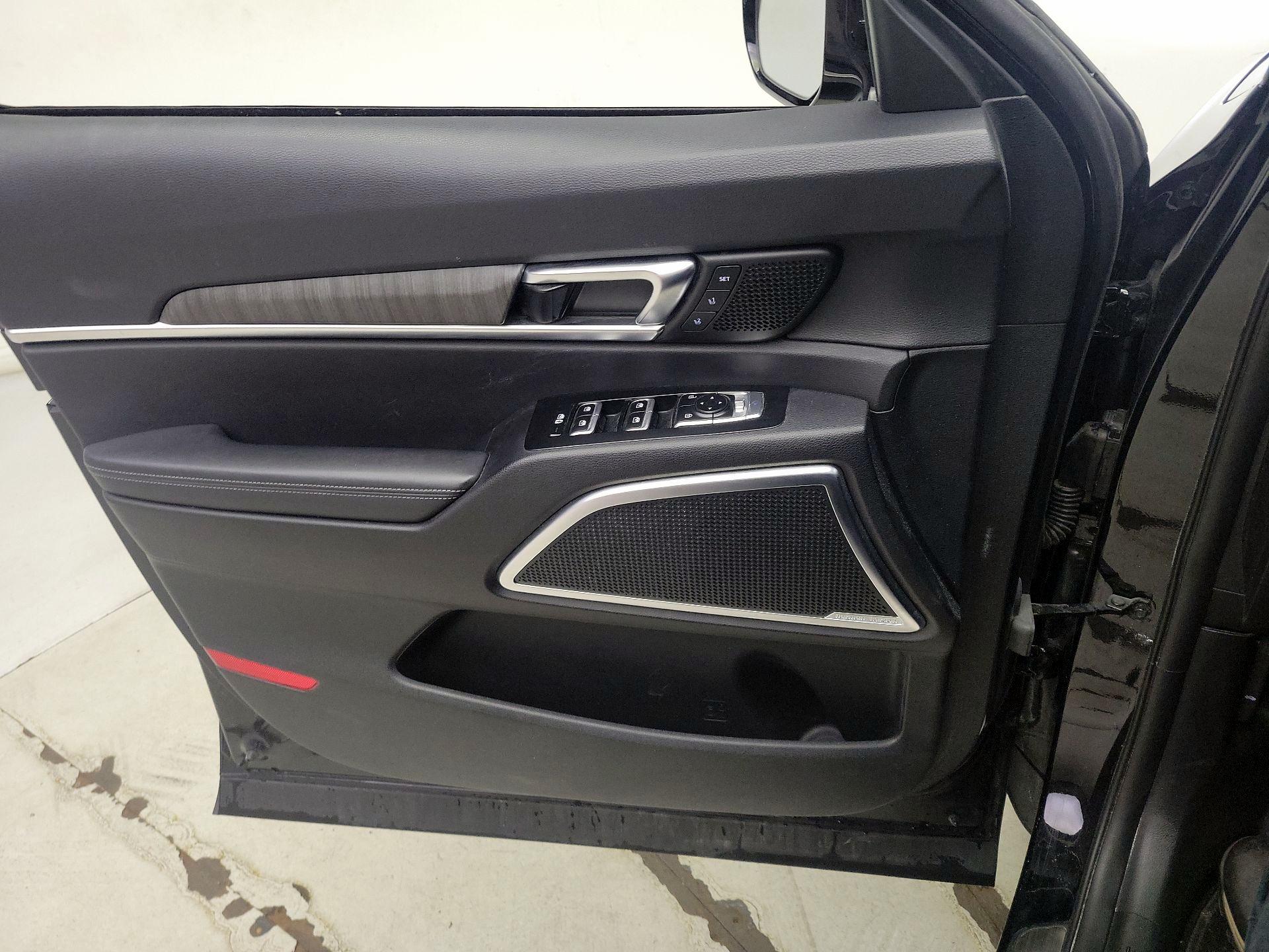 Thumbnail: 2023 Kia Telluride - 12