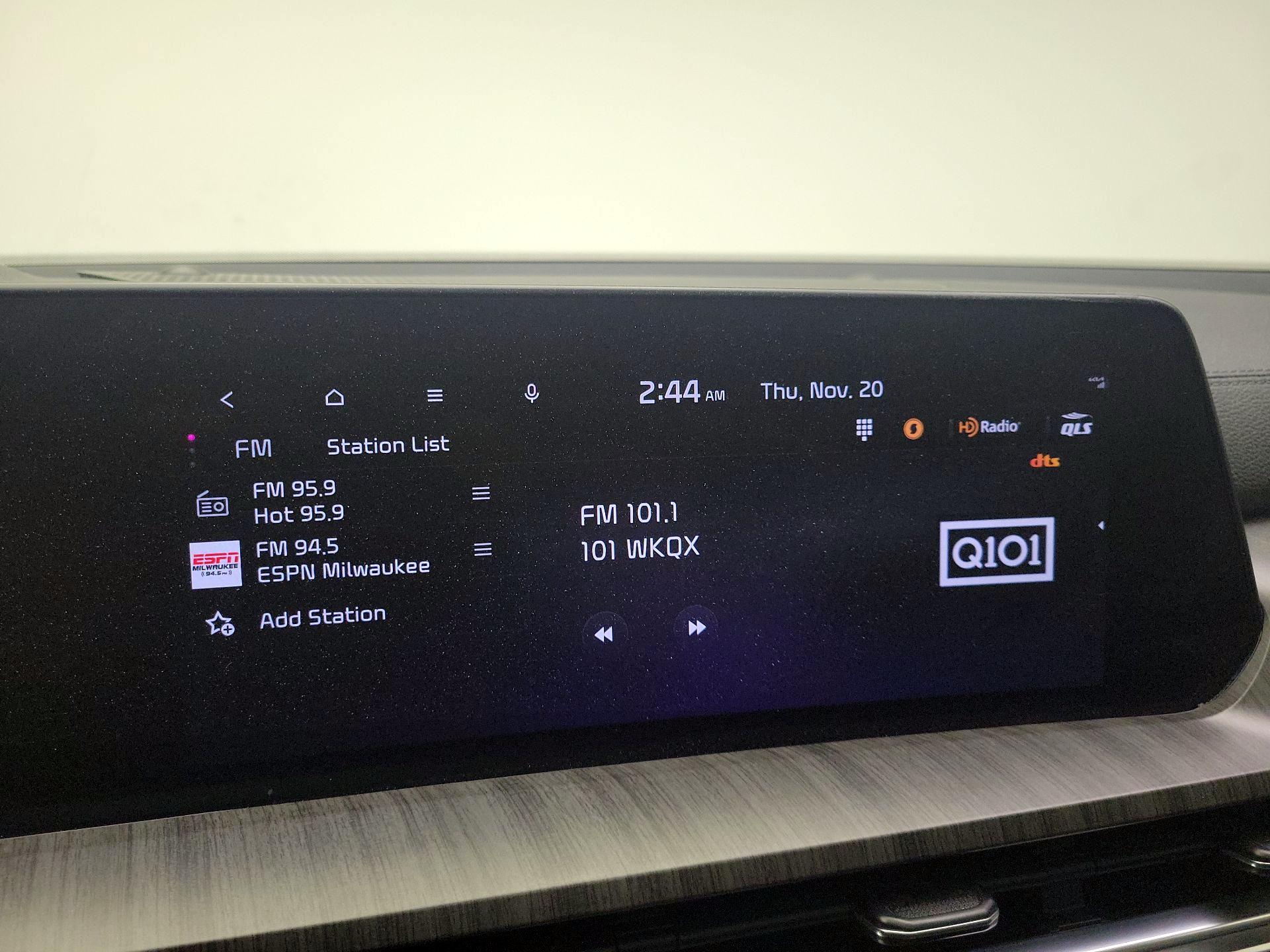 Thumbnail: 2023 Kia Telluride - 16