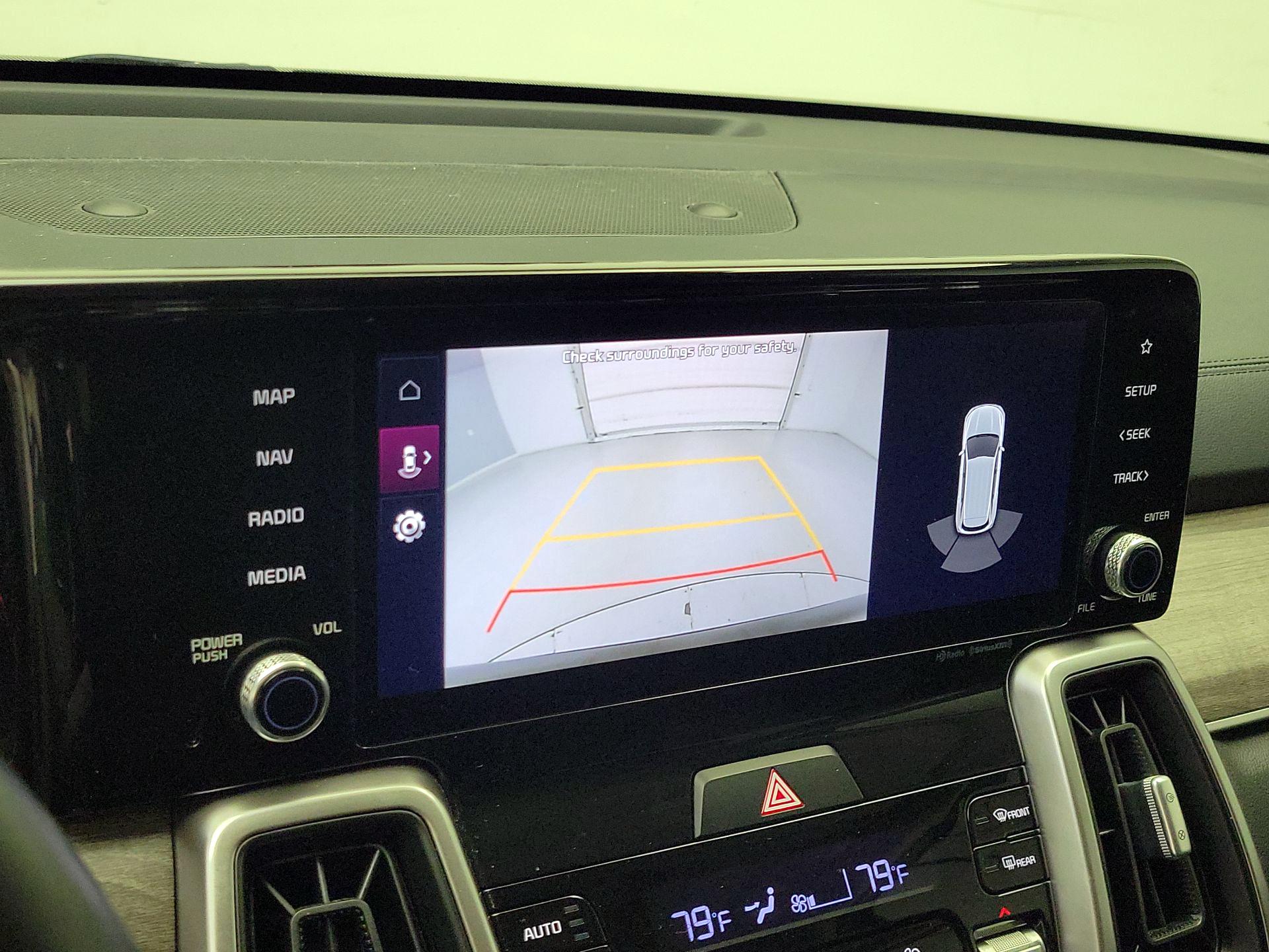 Thumbnail: 2022 Kia Sorento - 15