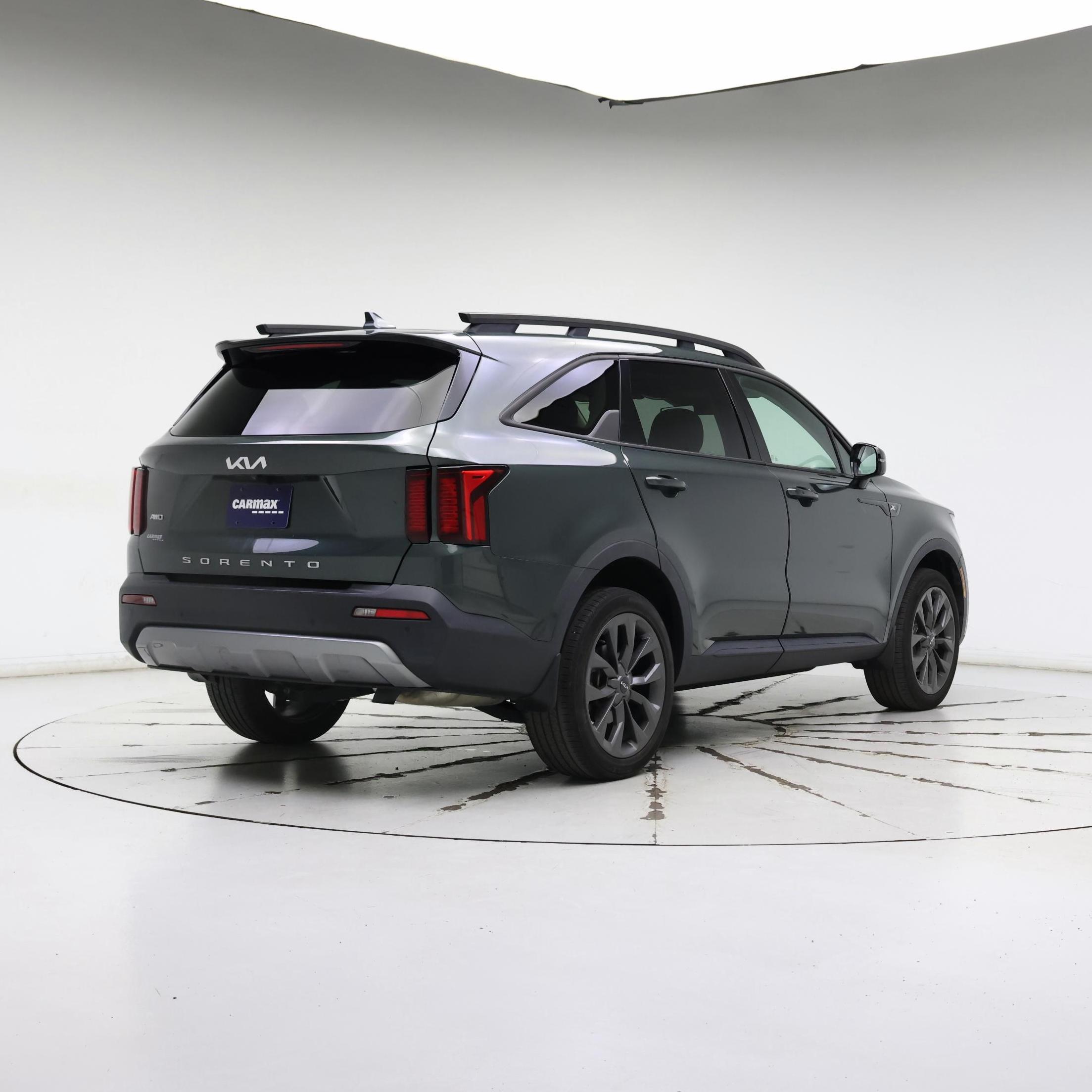 Thumbnail: 2022 Kia Sorento - 8