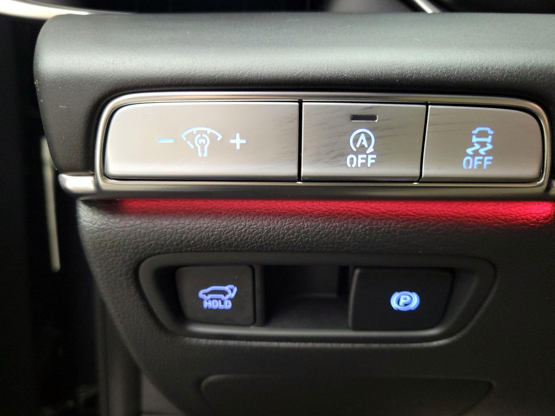 Thumbnail: 2023 Genesis GV80 - 13