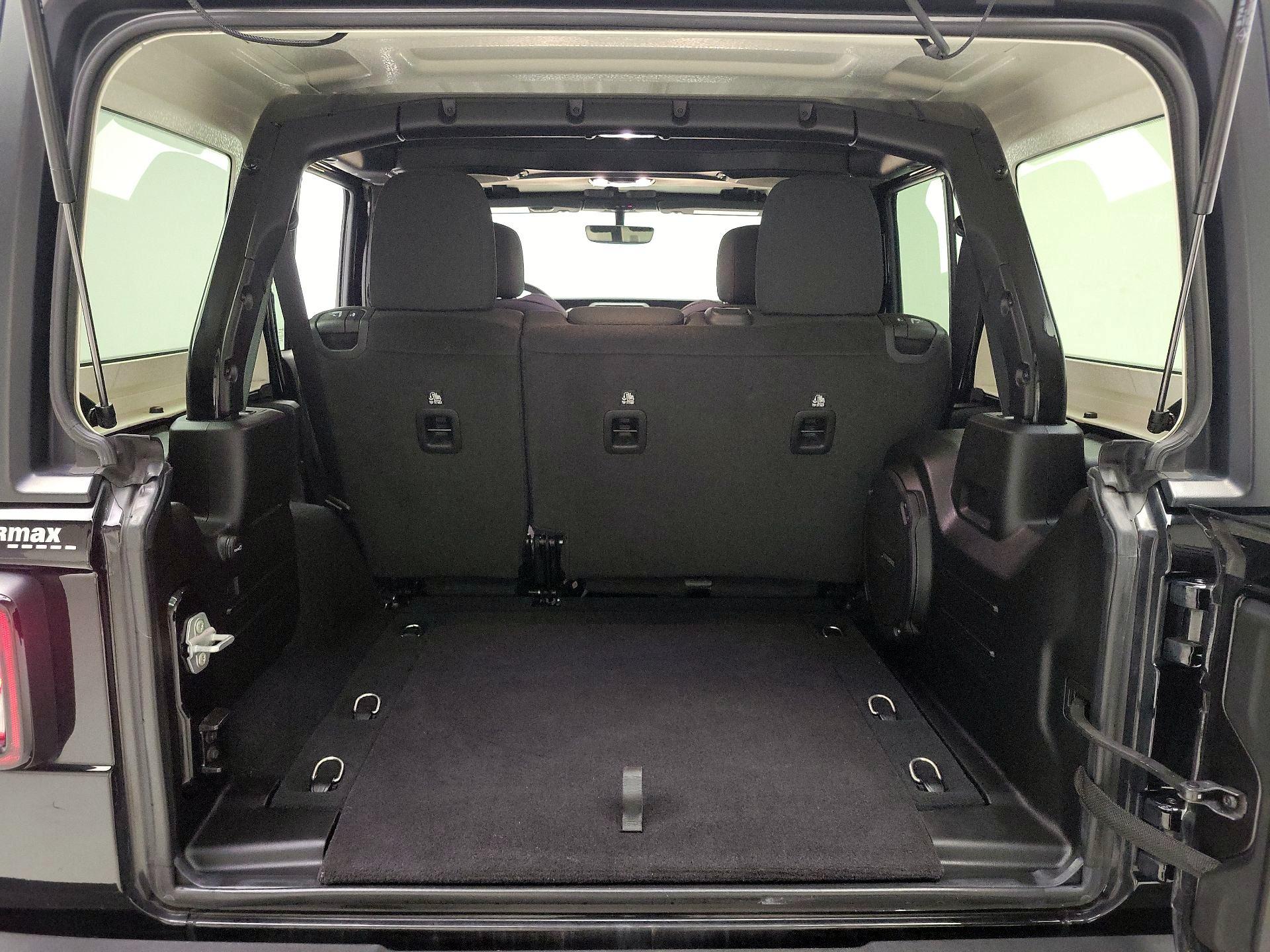 Thumbnail: 2023 Jeep Wrangler - 19