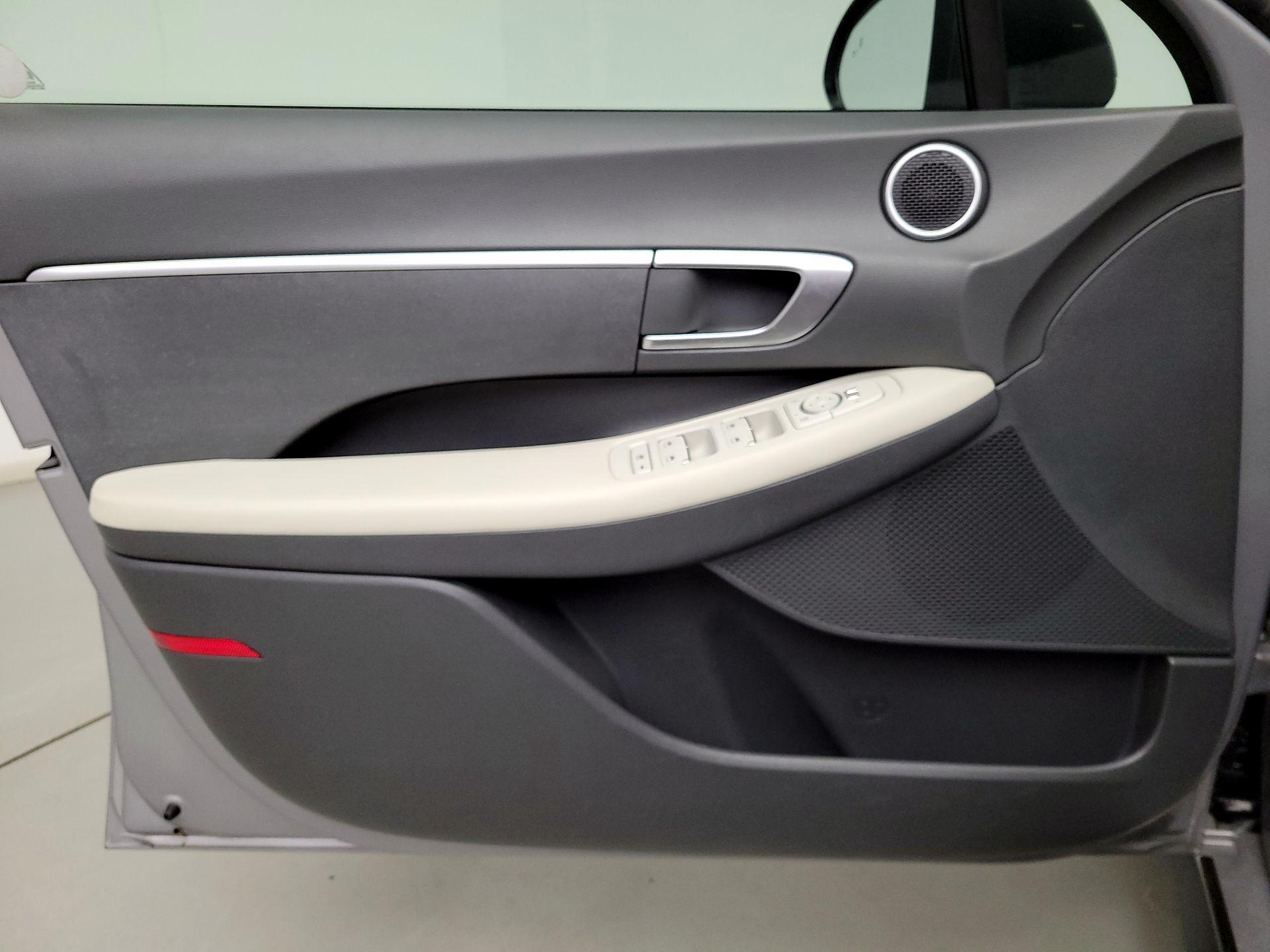 Thumbnail: 2023 Hyundai Sonata - 12